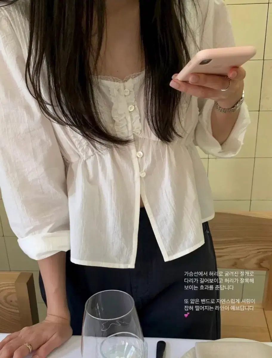 リリーコーツ リア ブラウス