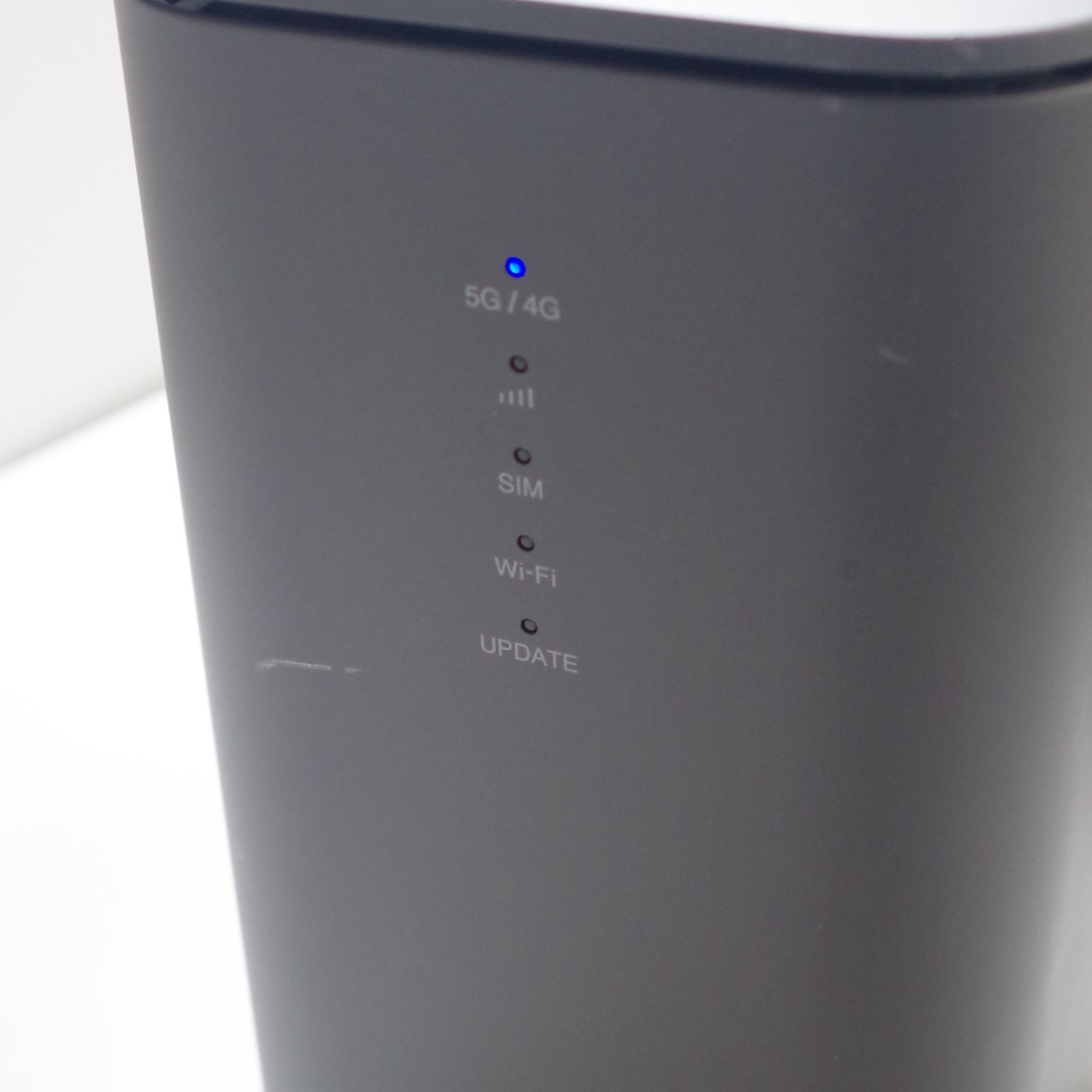 ドコモ HR02 home 5G ルーター Wi-Fi 本体のみ - メルカリ