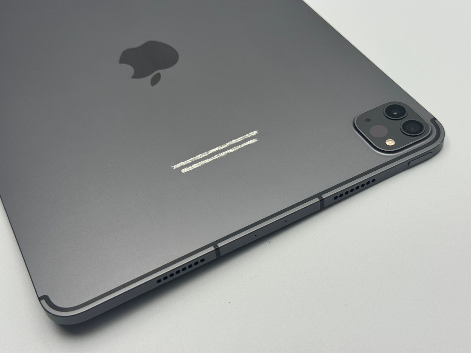 iPad Pro 11 第3世代 256GB 中古D スペースグレイ - メルカリ