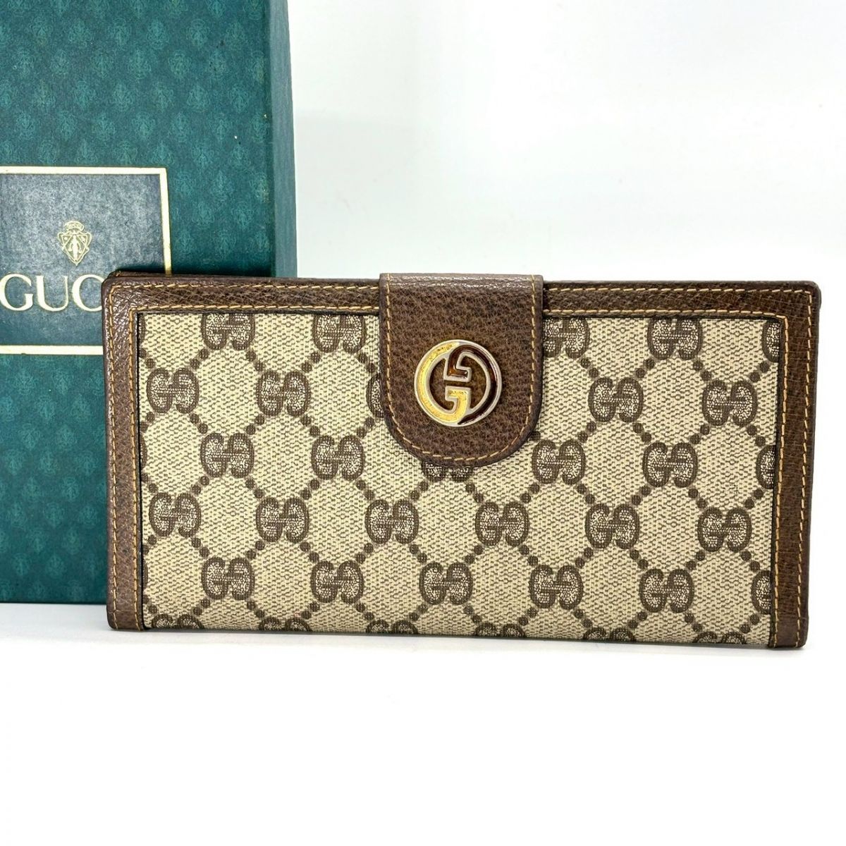 渋みで魅せる余白】 GUCCI 長財布 GGスプリーム インターロッキング W