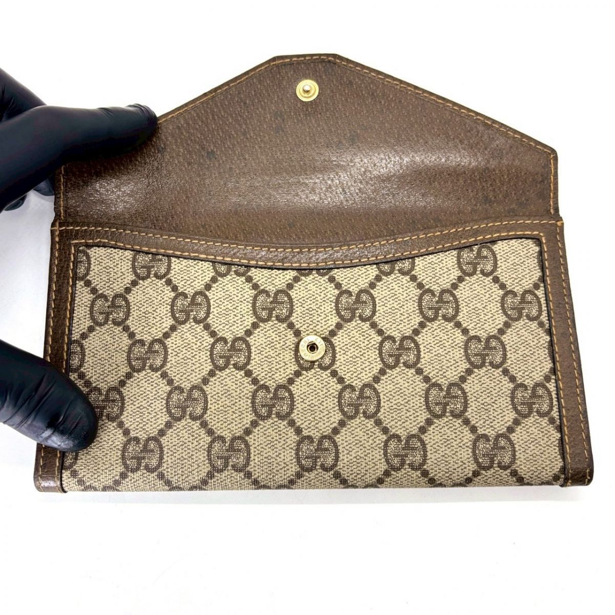 渋みで魅せる余白】 GUCCI 長財布 GGスプリーム インターロッキング W 