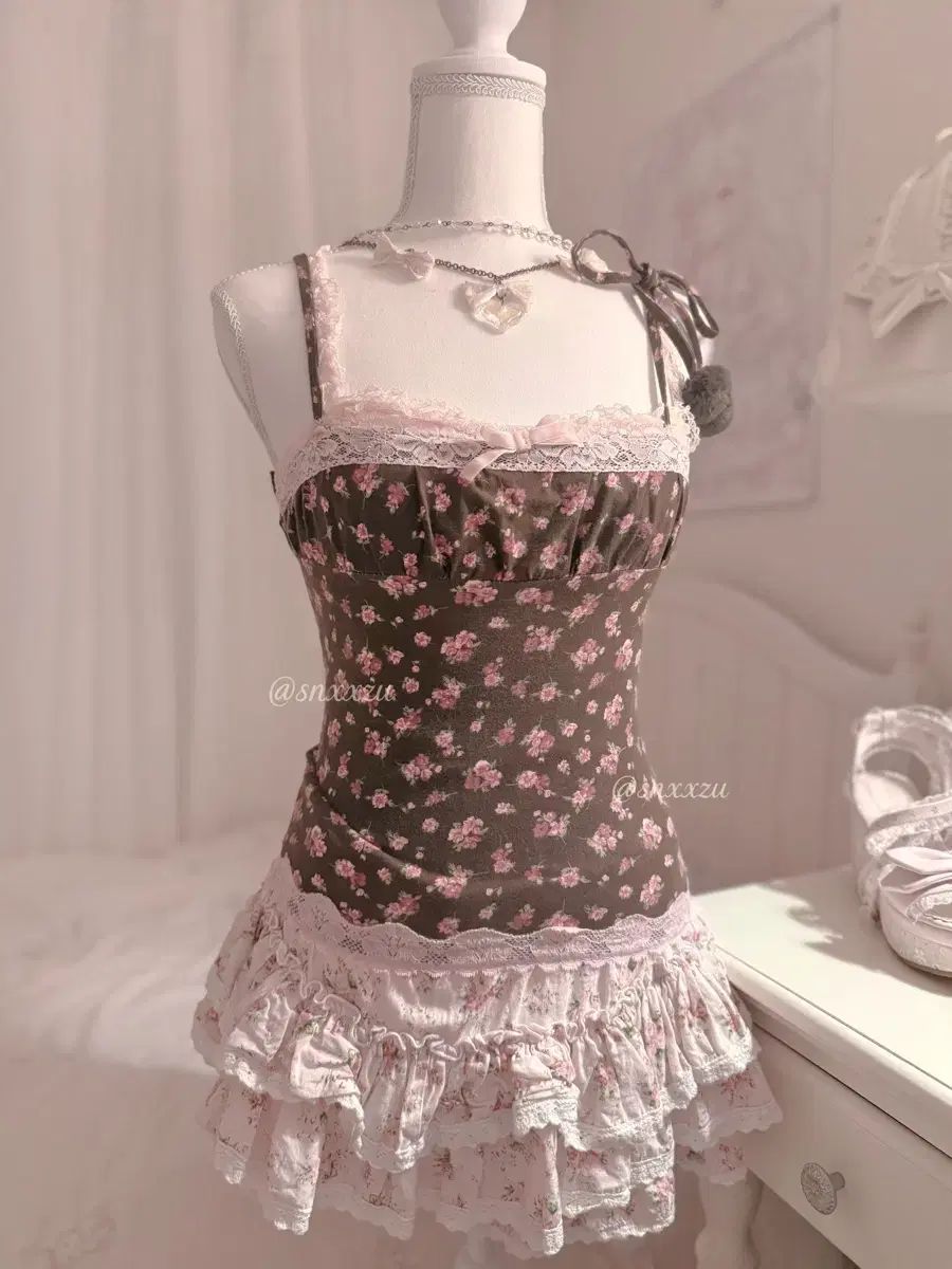 リズリサ 必須アイテム ピンク キュロット スカパン フローラル レース ラテギャル ヒメカジ ピンターカル