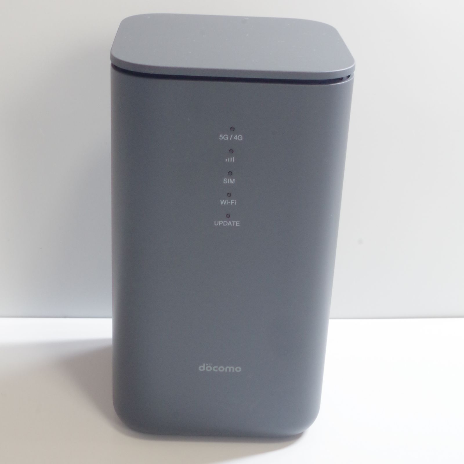 NTT ドコモ HR02 home 5G ルーター(本体のみ) - メルカリ
