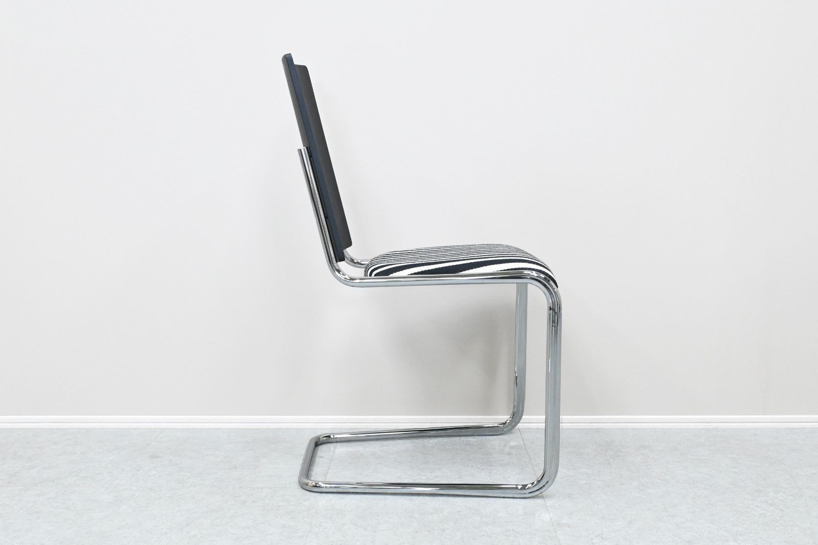 ☆展示美品☆TECTA テクタ ダイニングチェア B17DINING CHAIR ビー17