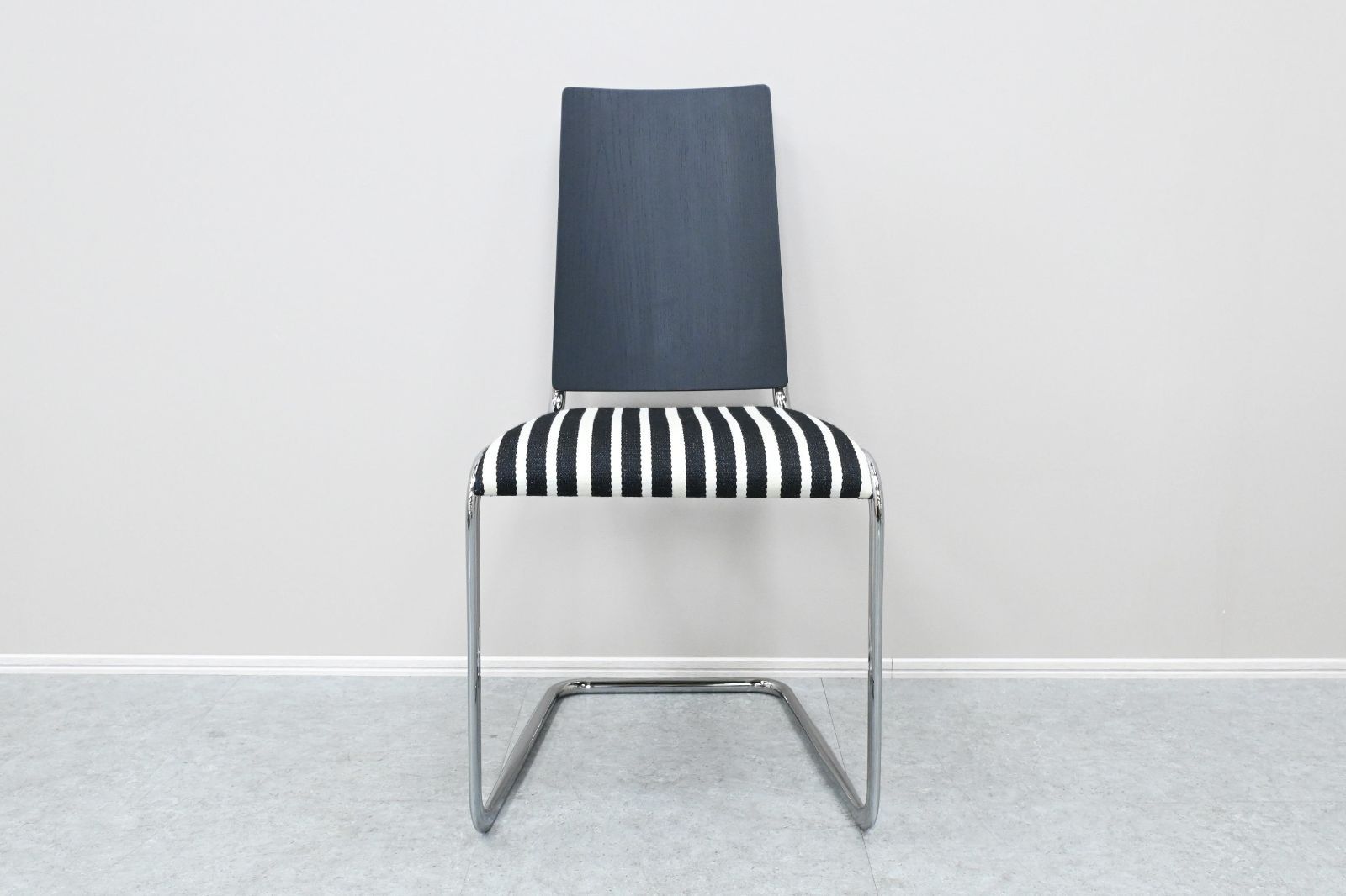 ☆展示美品☆TECTA テクタ ダイニングチェア B17DINING CHAIR ビー17