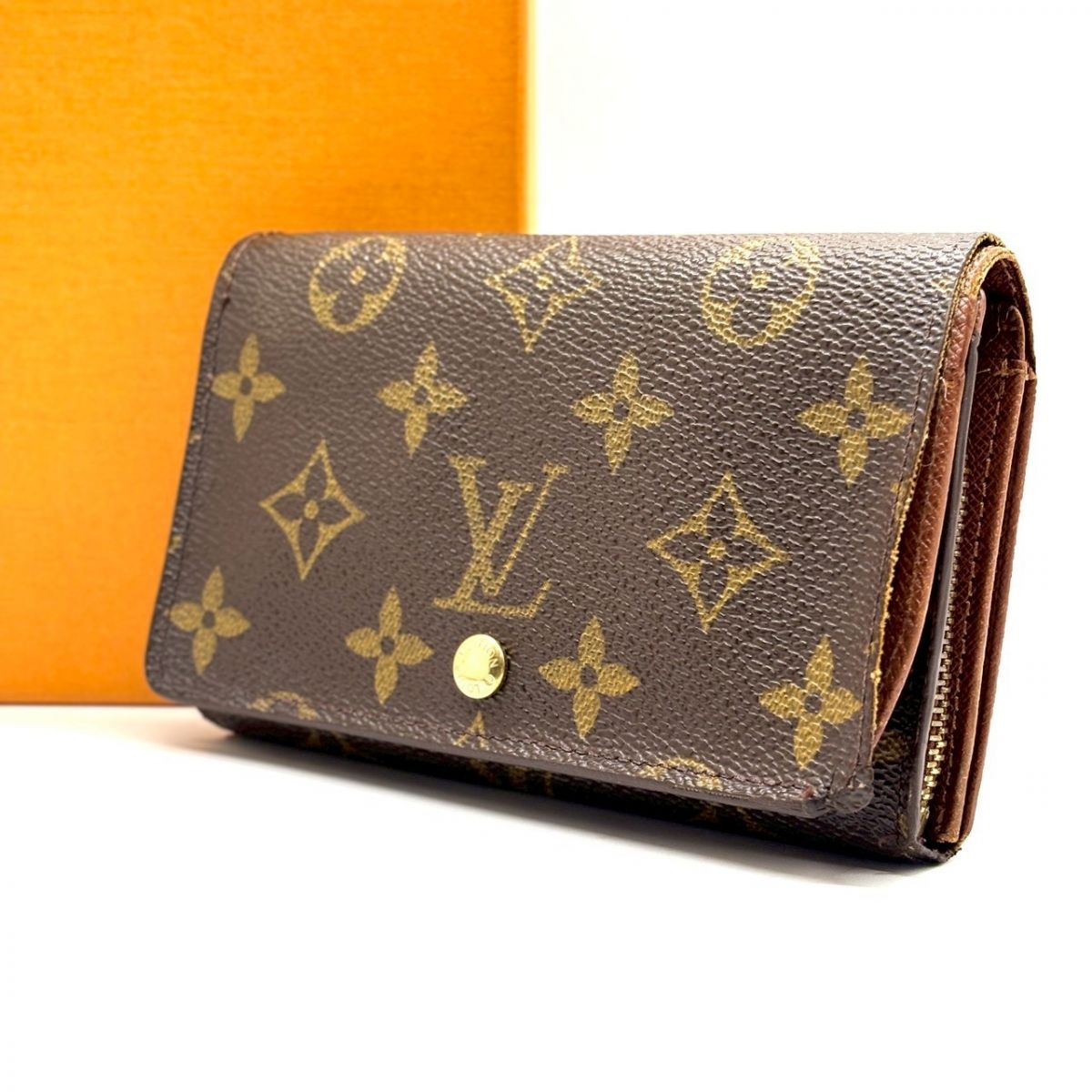 飴色に刻まれる余裕】 LOUIS VUITTON 二つ折り財布 モノグラム 