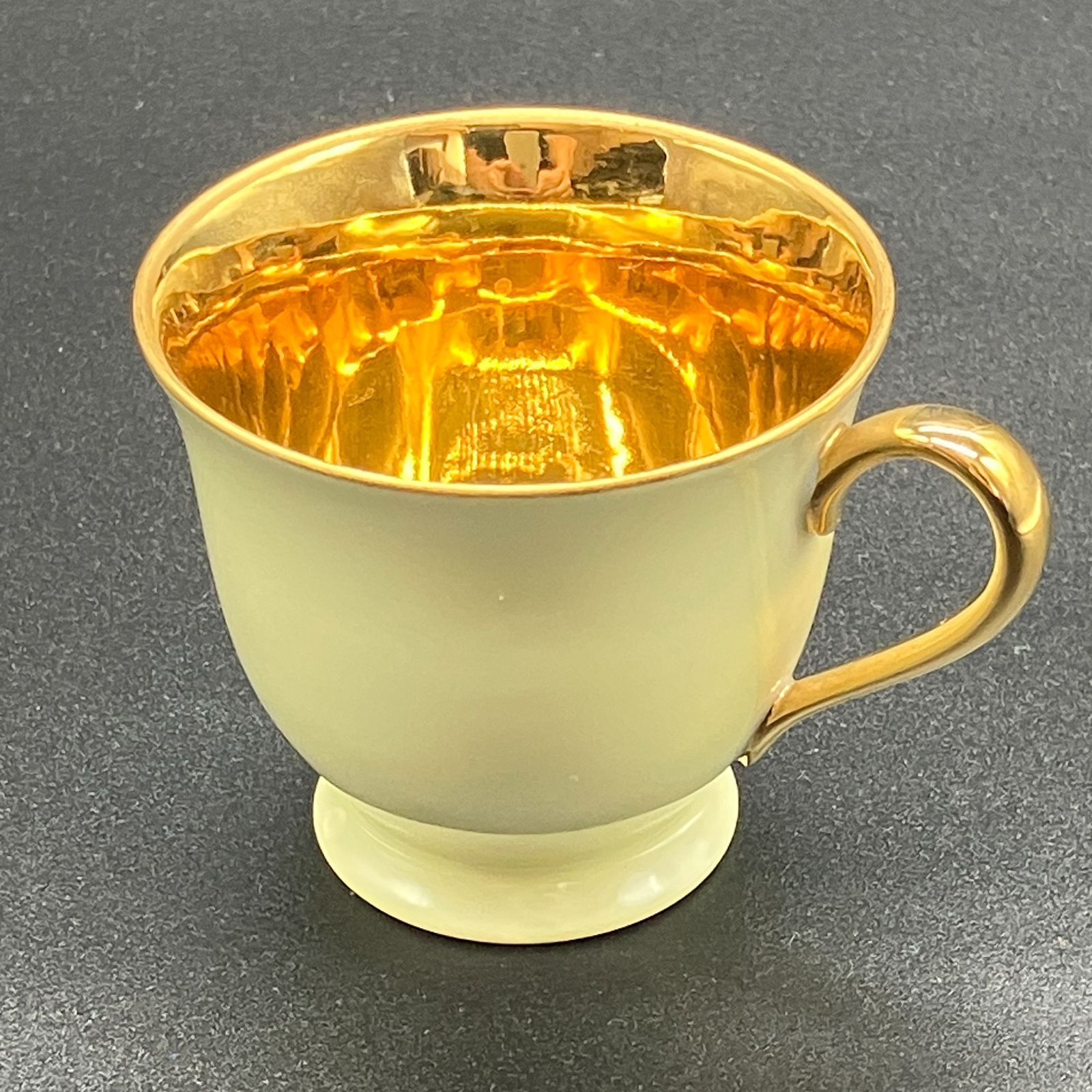 オールドノリタケ ゴールド ハーレクインキャビネットカップ&ソーサー マルキ印 オールドノリタケ キャビネット カップ&ソーサー ハーレクイン 1935年