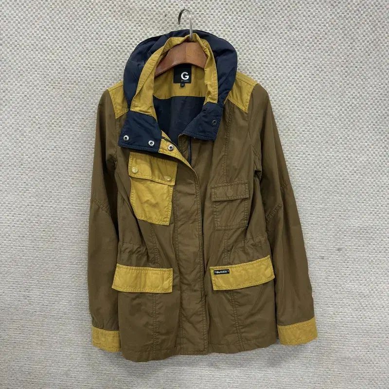 GUESS フィールド マウンテンパーカー ジャケット XS D02308