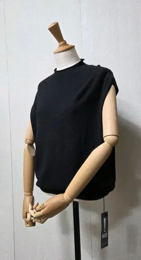 G studio ブラック キャップ ニット Tシャツ