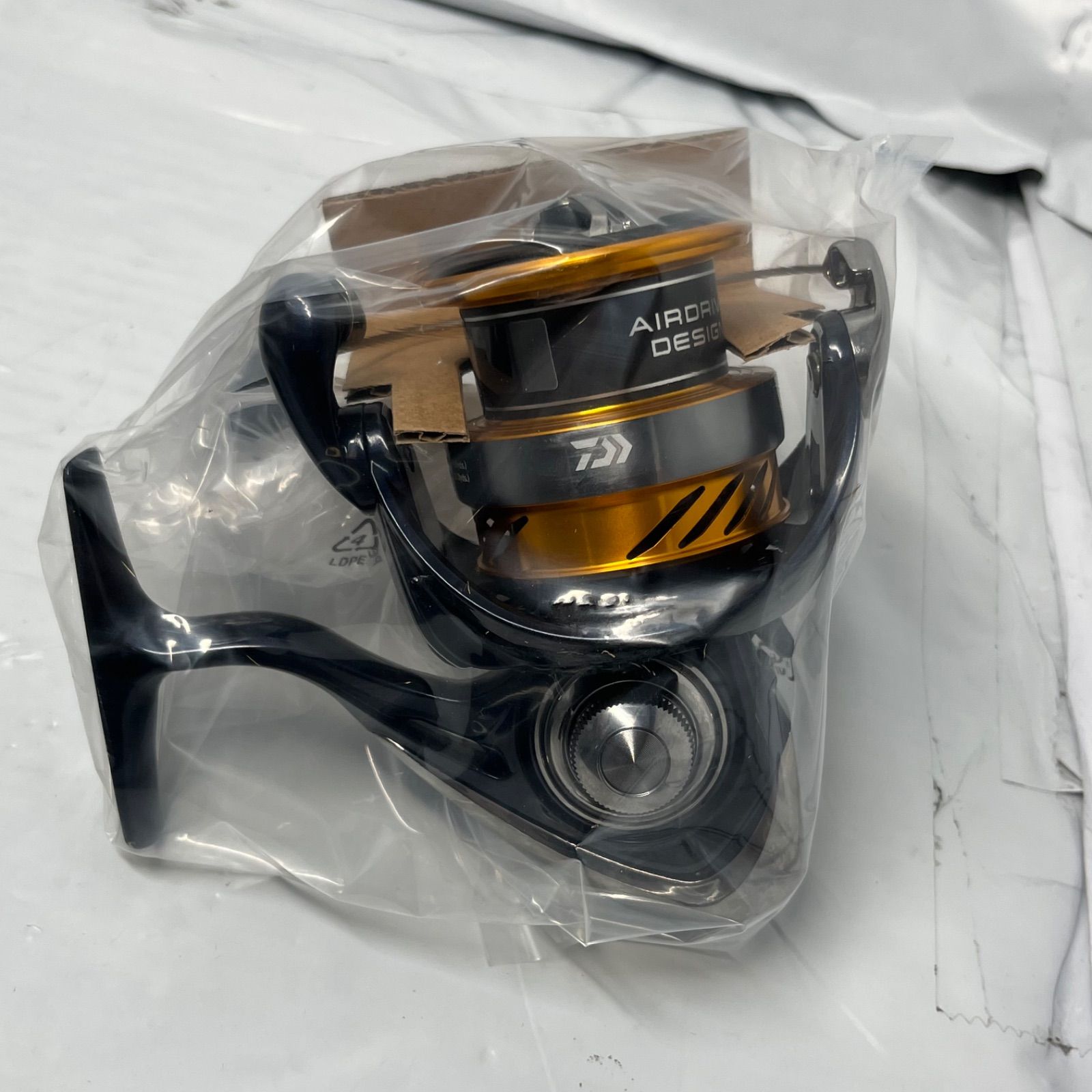 ダイワ(DAIWA) スピニングリール 24レブロス LT4000-CXH - メルカリ
