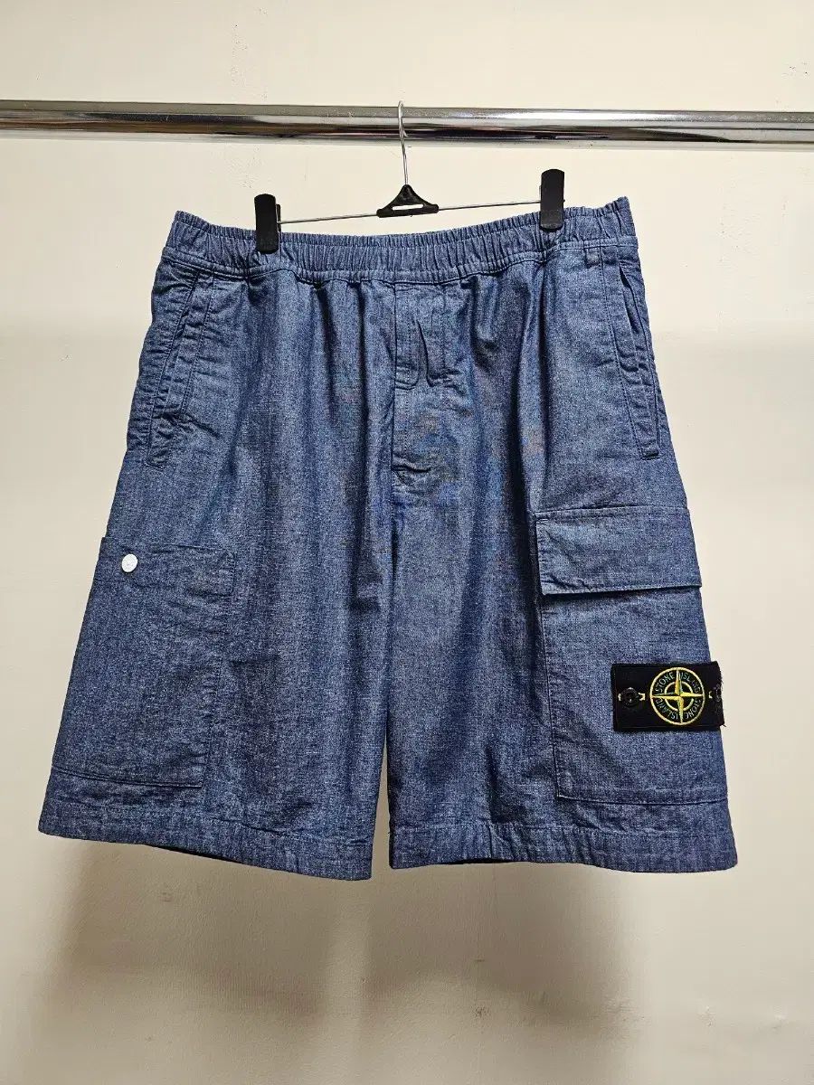 STONE ISLAND ストーンアイランド シャンブレー カーゴ ハーフパンツ