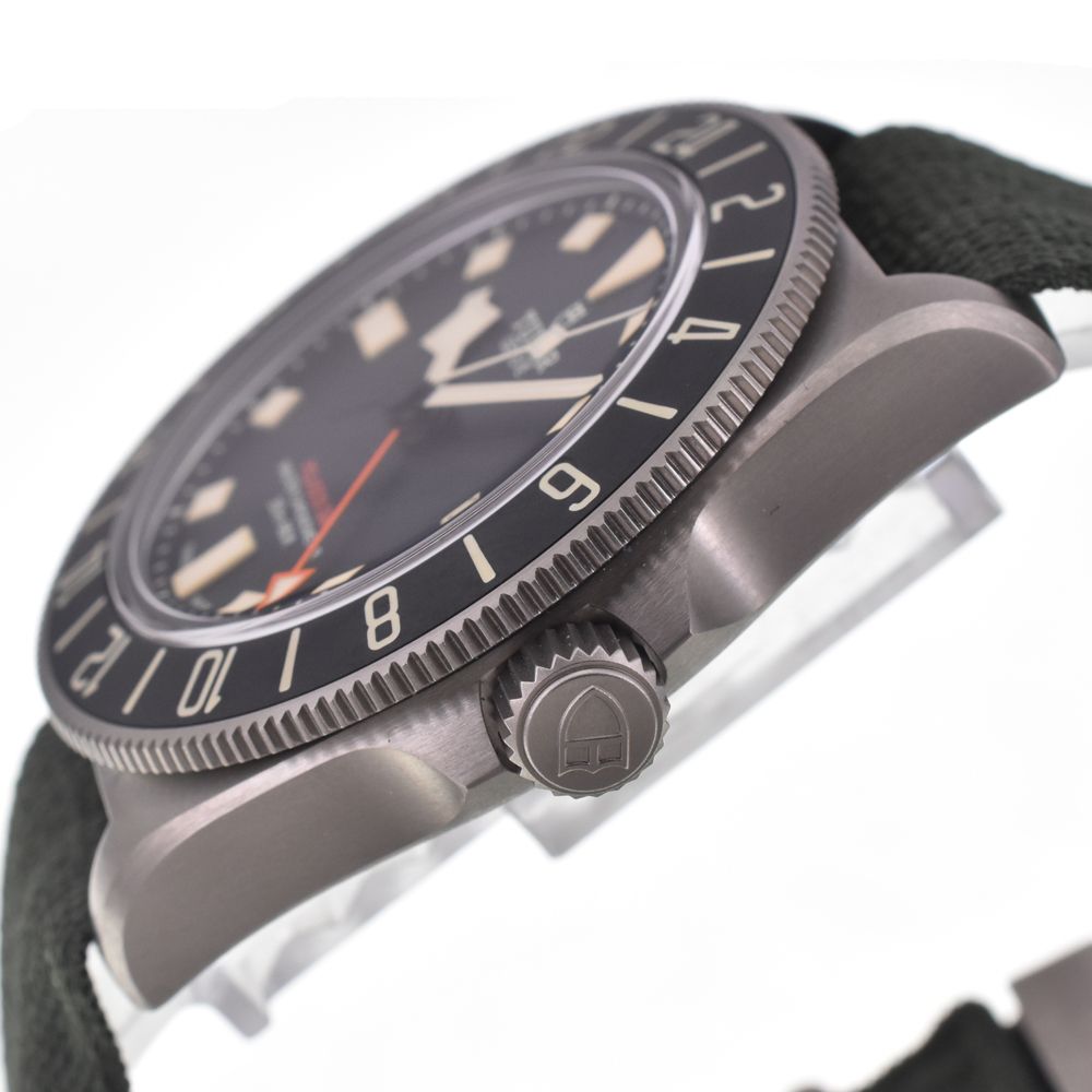 チューダー TUDOR 2542G267 ペラゴス デイト ブラック 自動巻き メンズ 美品 箱・保証書付き 腕時計 I#147977 チューダー TUDOR 2542G267 ペラゴス デイト ブラック 自動巻き メンズ 美品 箱・保証書付き 腕時計 I#147977