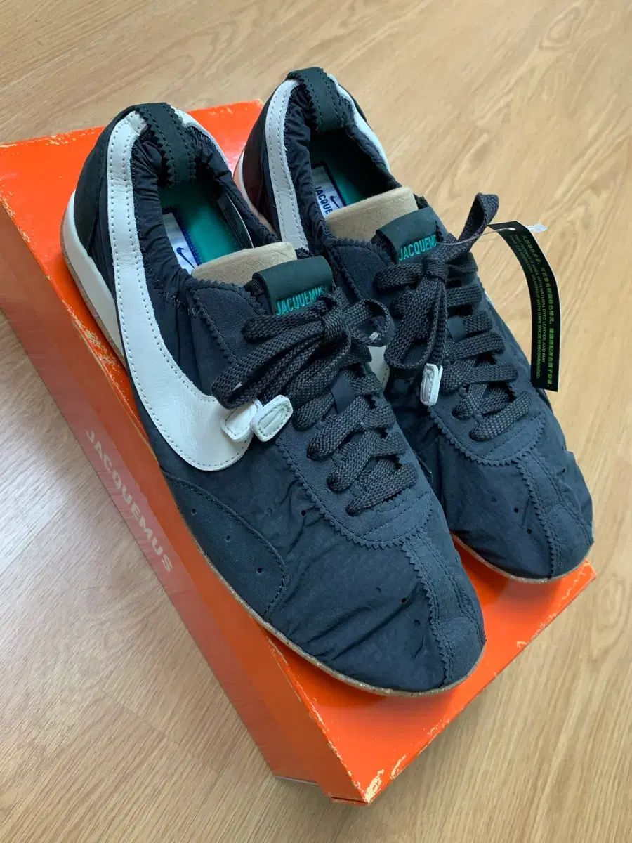 (新品) NIKE x JACQUEMUS ムーンシュー ブラック 285