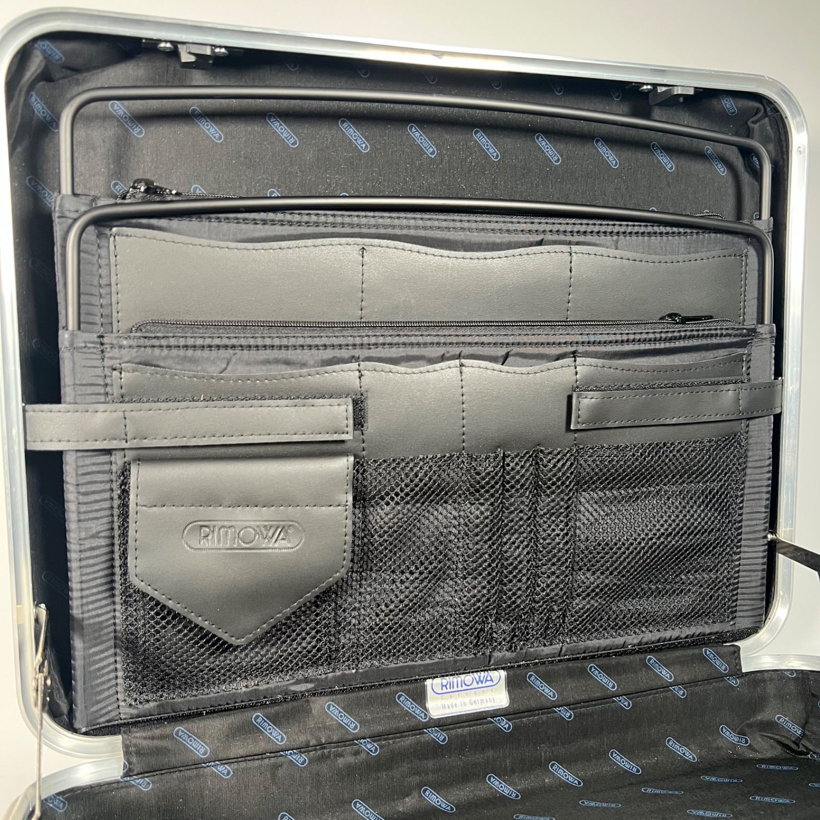 RIMOWA リモワ トパーズ アタッシュケース ビジネス アルミニウム