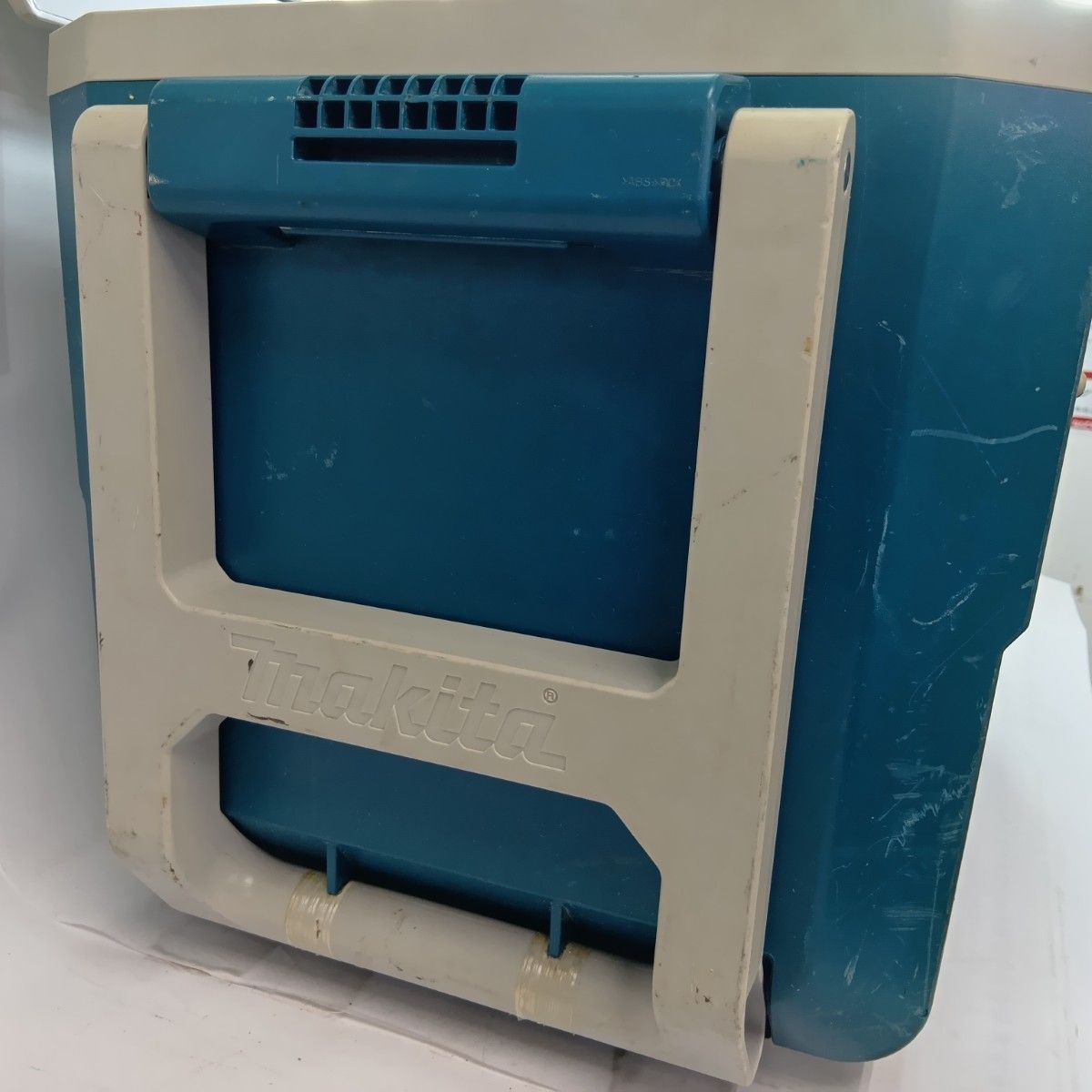 MAKITA マキタ ジャンク 保冷庫 CW180D ブルー 程度C 本体のみ