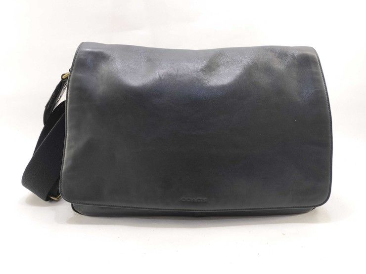 COACH コーチ ショルダーバッグ Bleecker Courier Bag ブリーカー クーリエバッグ 70486 ブラック系 レザー メンズ メッセンジャーバッグ ゴールド金具 美品 16,498円