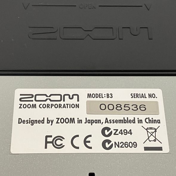 zoom B3 ベースマルチエフェクター ベース用アンプシミュレーター 中古