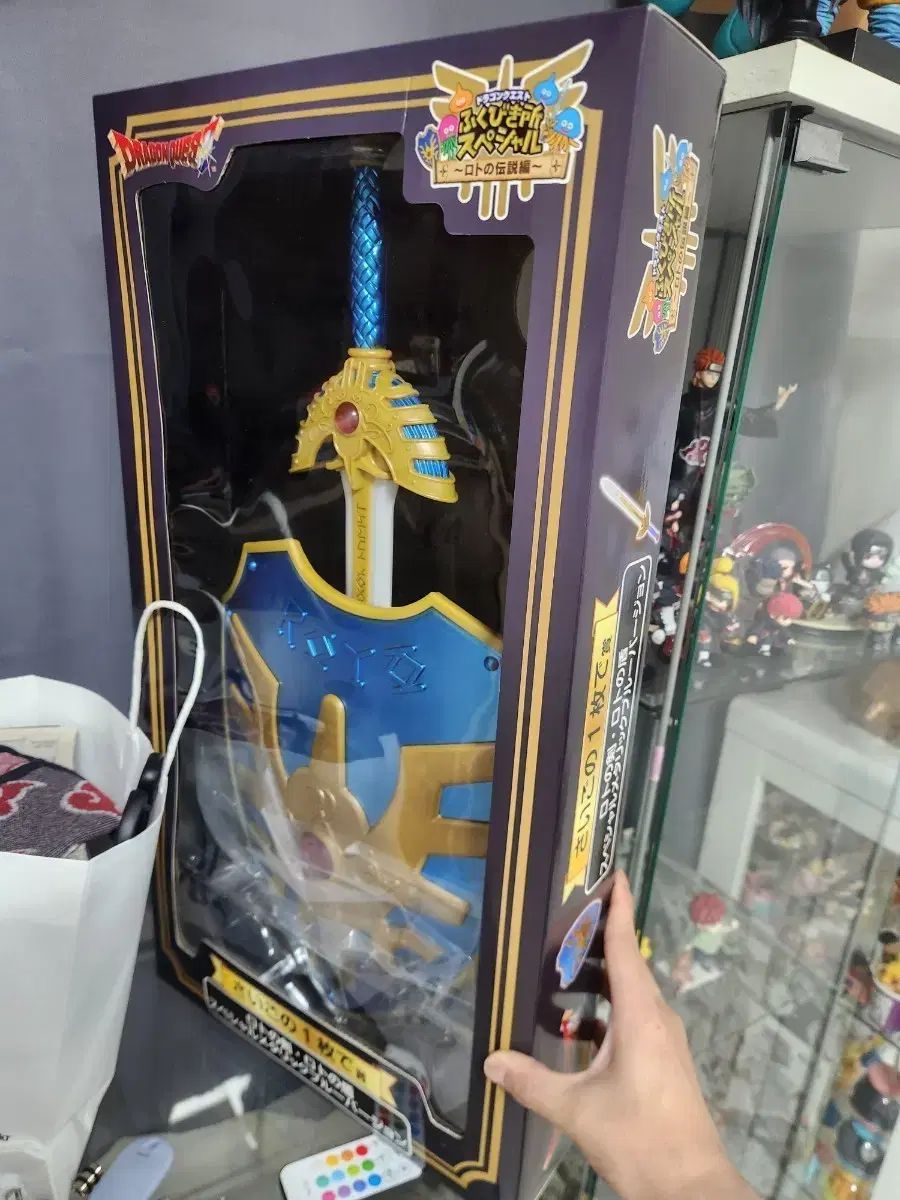 ドラゴンクエスト ラストワン「 칼 방패」フィギュア