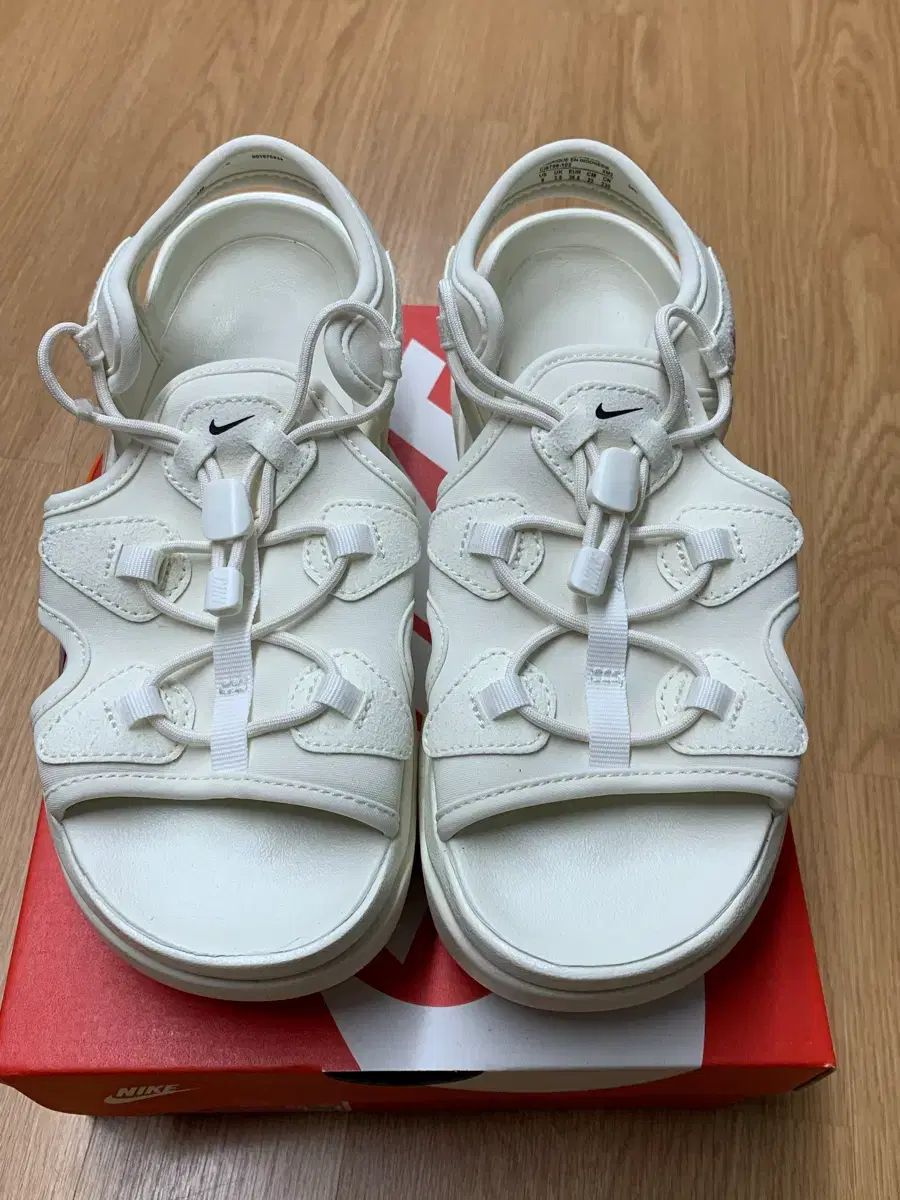 (新品) NIKE ナイキ エアマックス 九井 一 サンダル 白