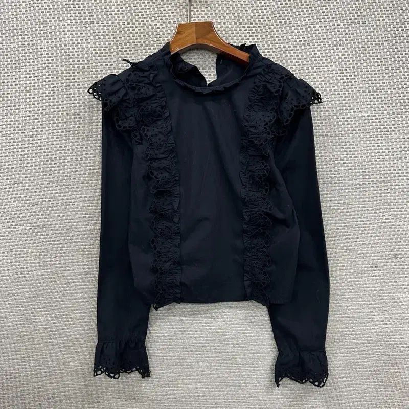 エイチアンドエム(H&M) フリル ブラウス S D02447