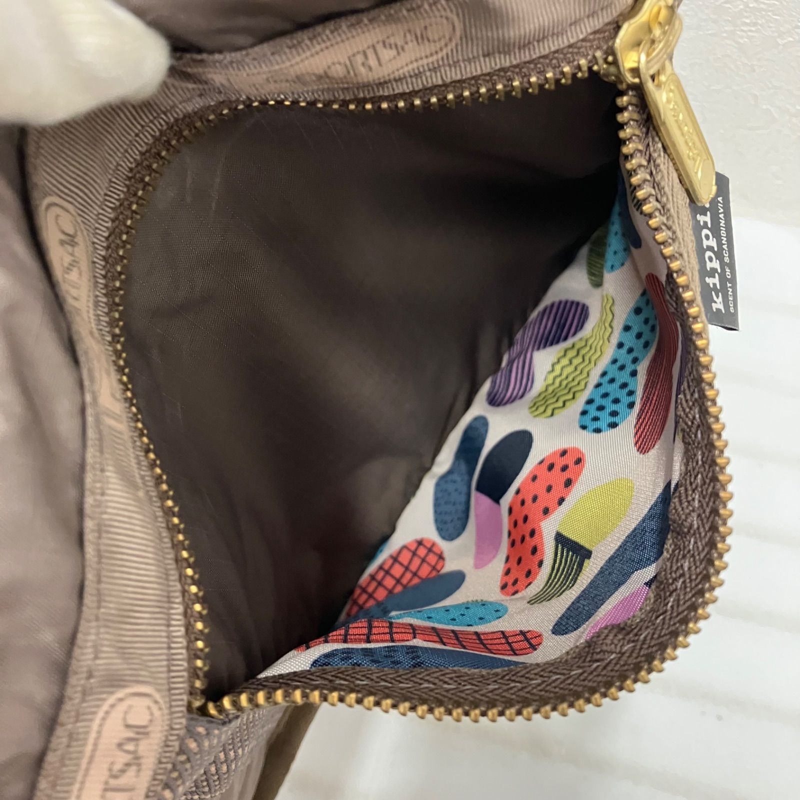 2744 LeSportsac レスポートサック ショルダーバッグ 斜めがけ 紐調節 