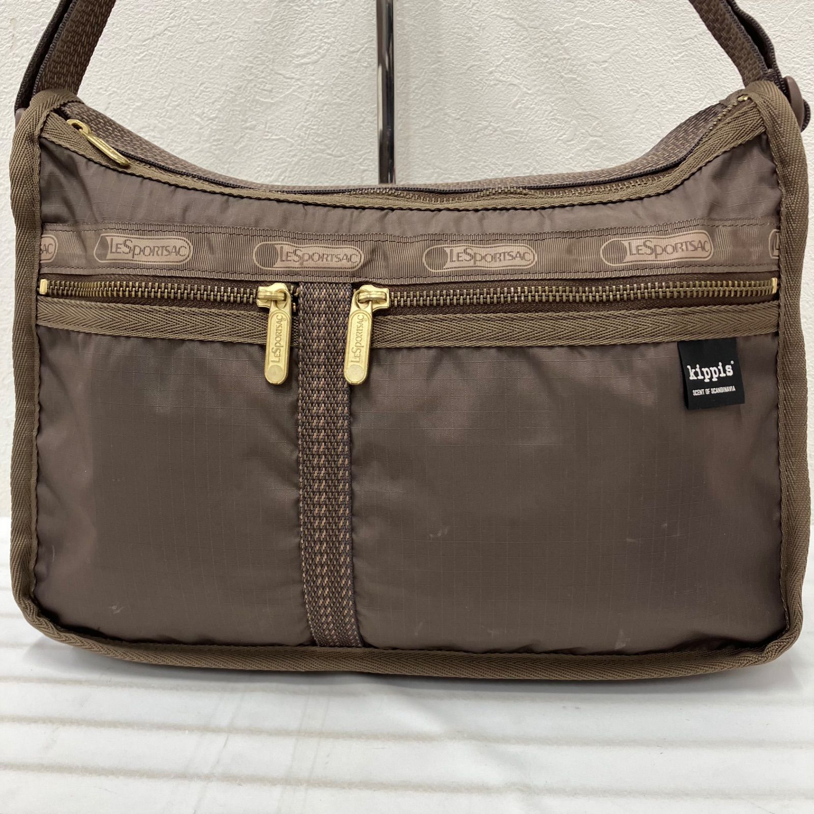 2744 LeSportsac レスポートサック ショルダーバッグ 斜めがけ 紐調節 