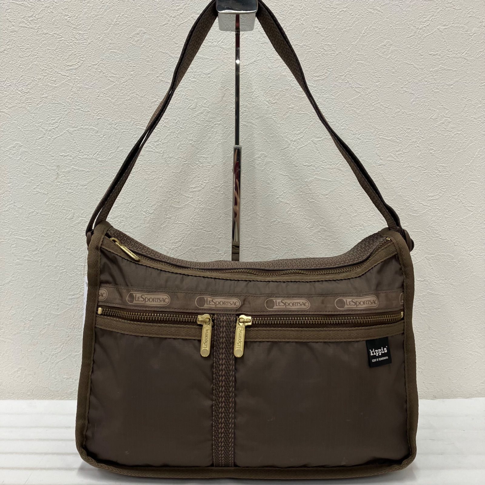 2744 LeSportsac レスポートサック ショルダーバッグ 斜めがけ 紐調節 