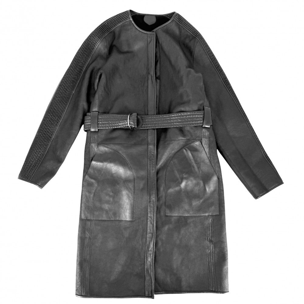 ルイヴィトン アウター レディース ボア ムートン ロングコート 服 アパレル レザーコート リバーシブル LOUIS VUITTON 36 ブラック 黒 羊革 春 秋【中古品】