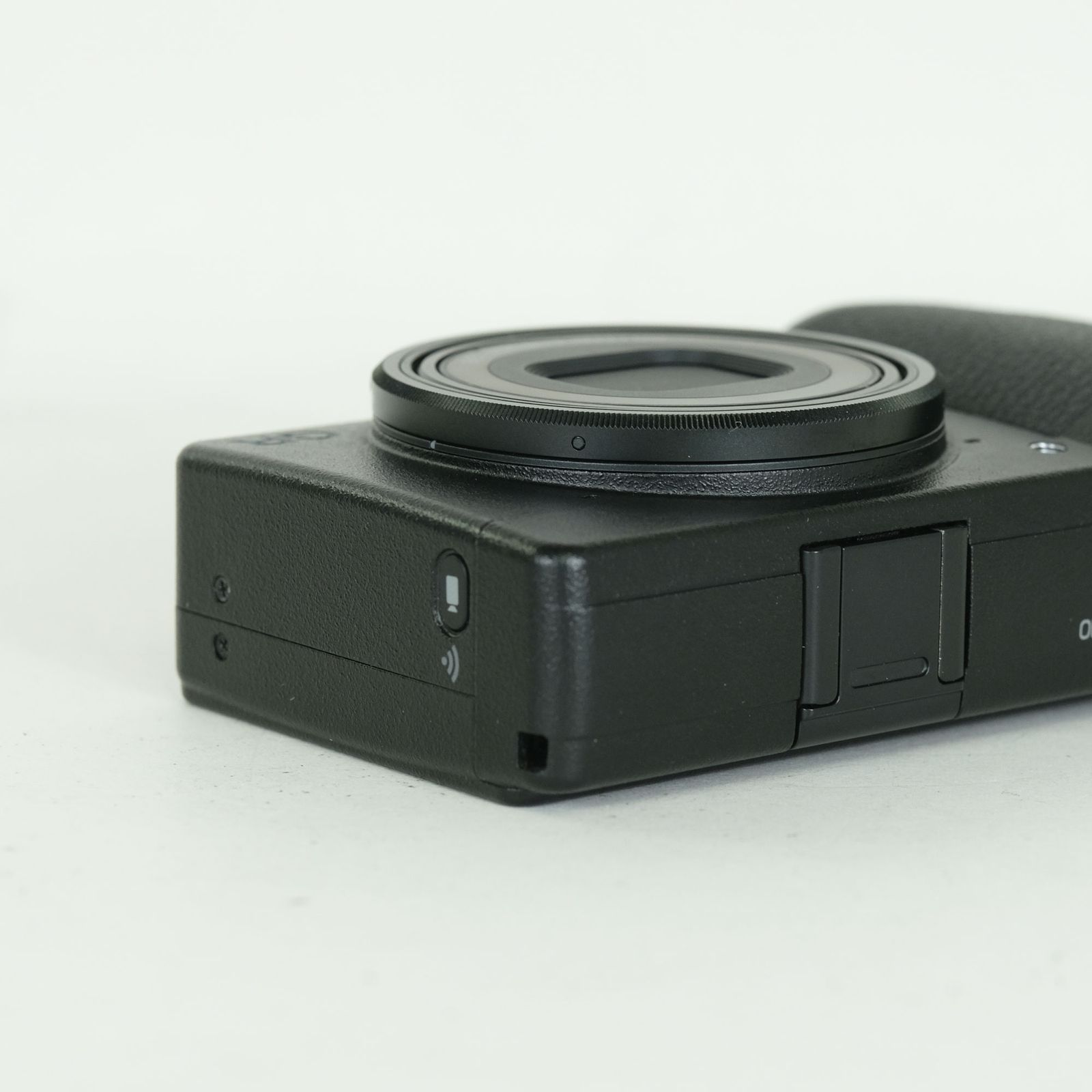 美品 | シャッター数1,464回] RICOH GR III | コンパクトデジタル
