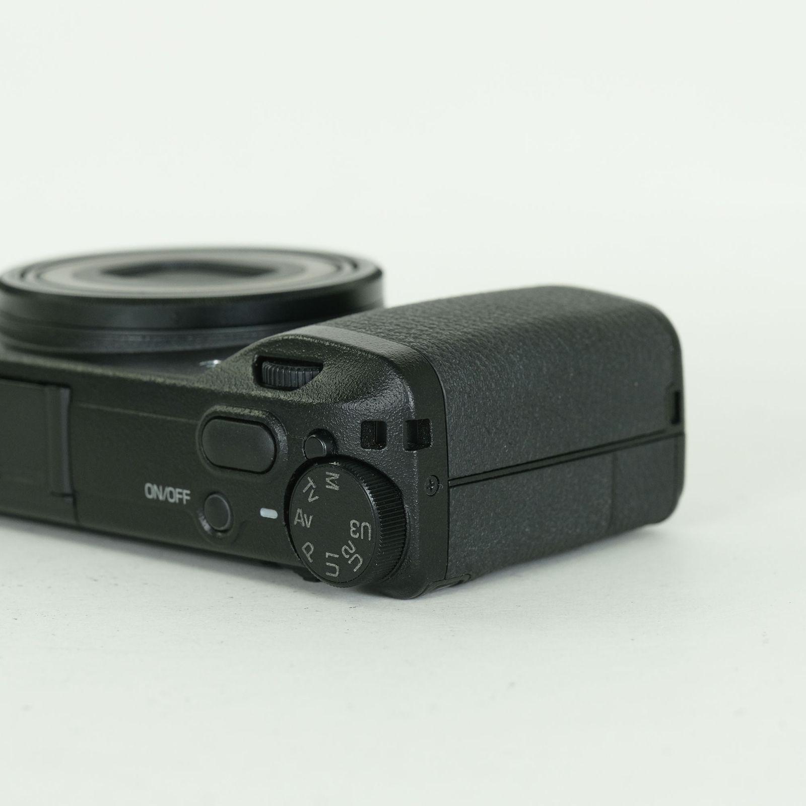 美品 | シャッター数1,464回] RICOH GR III | コンパクトデジタル