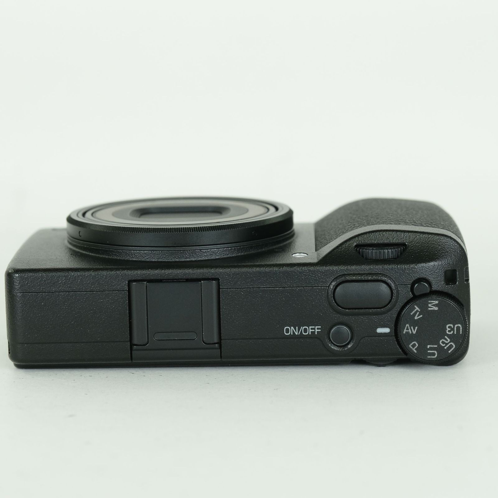[美品]RICOH GR ショット数2611 美品 | シャッター数1,464回] RICOH GR III | コンパクトデジタル