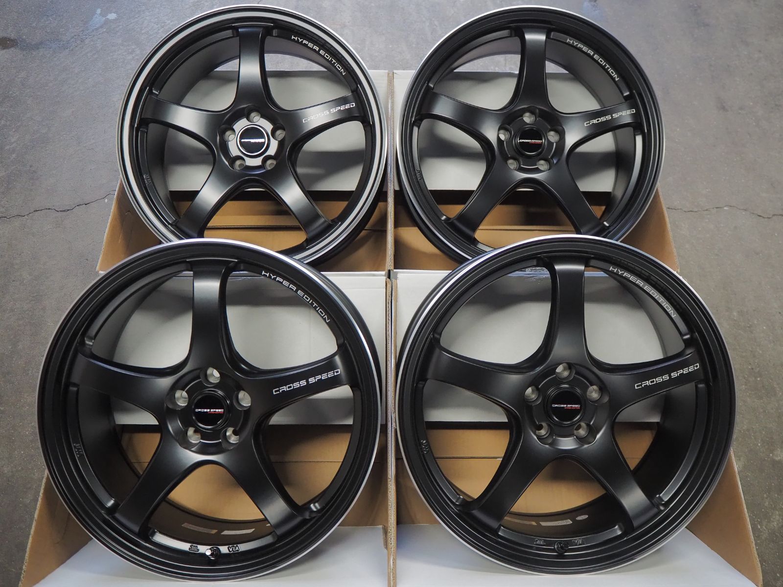 ★5本スポーク★18インチ8.5J+45 5H100 新品 人気 軽量 クロススピード ハイパーエディション CR5 ブラック ホイール1台分 カローラスポーツ セリカ プリウス 86 BRZ