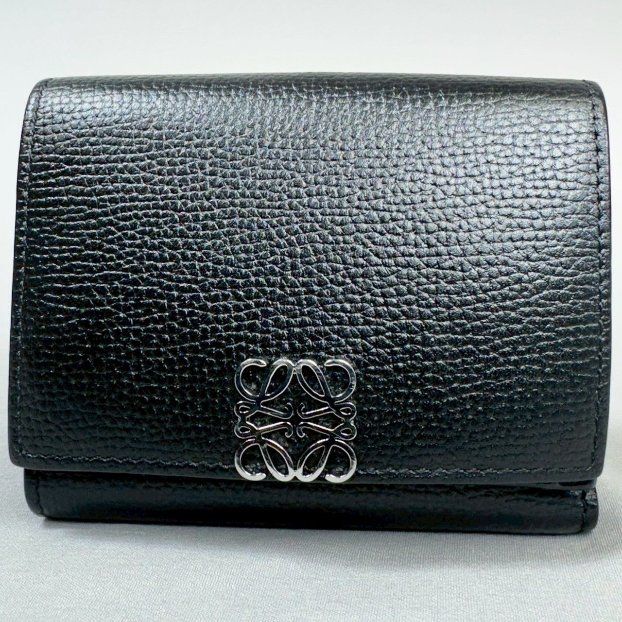 美品】LOEWE ロエベ アナグラム トライフォールド Wホック コンパクト