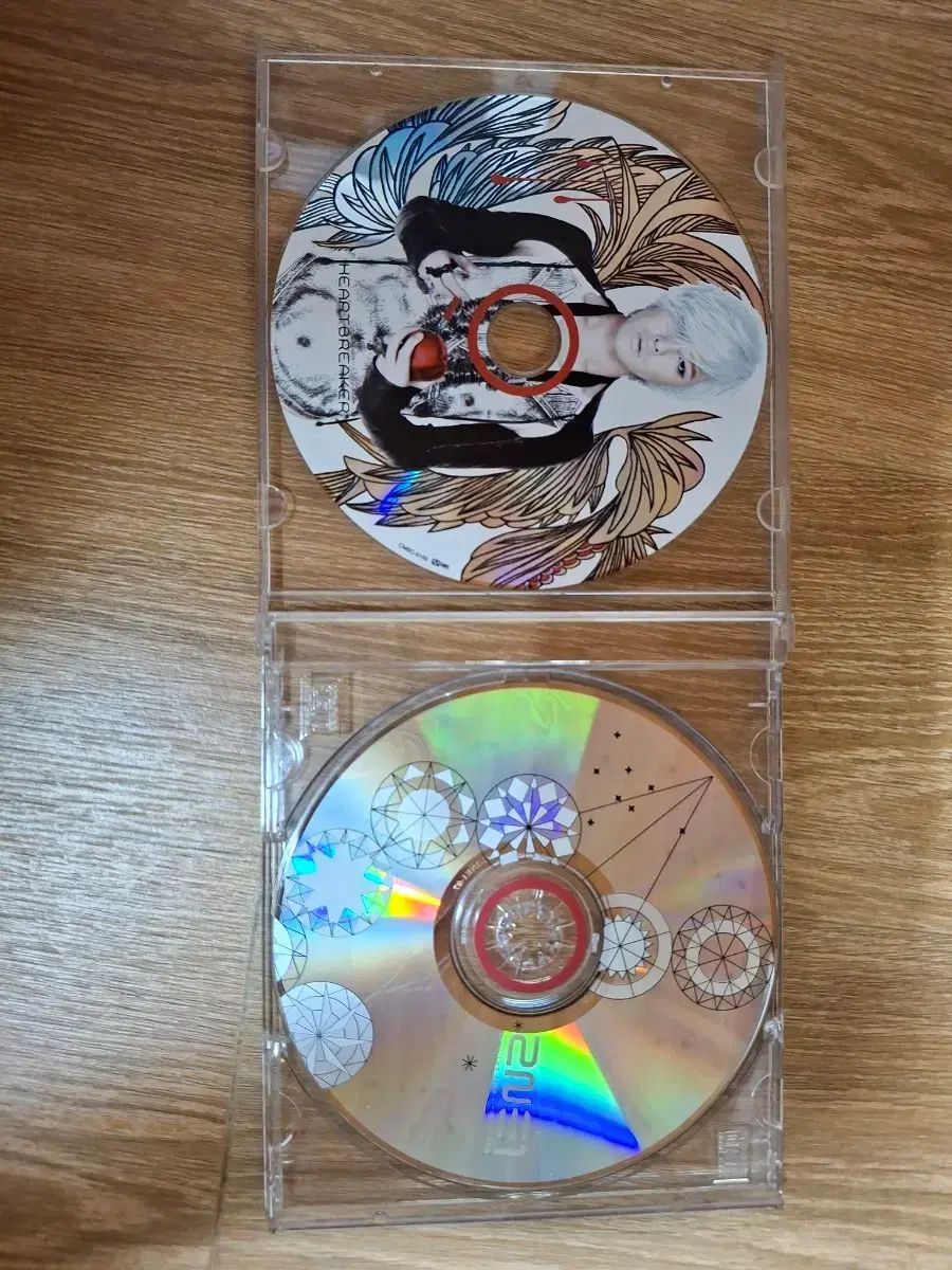 cd のみ) G-DRAGON(ジードラゴン) heartbreaker ＆ 2NE1 ミニ アルバム MINI アルバム CD