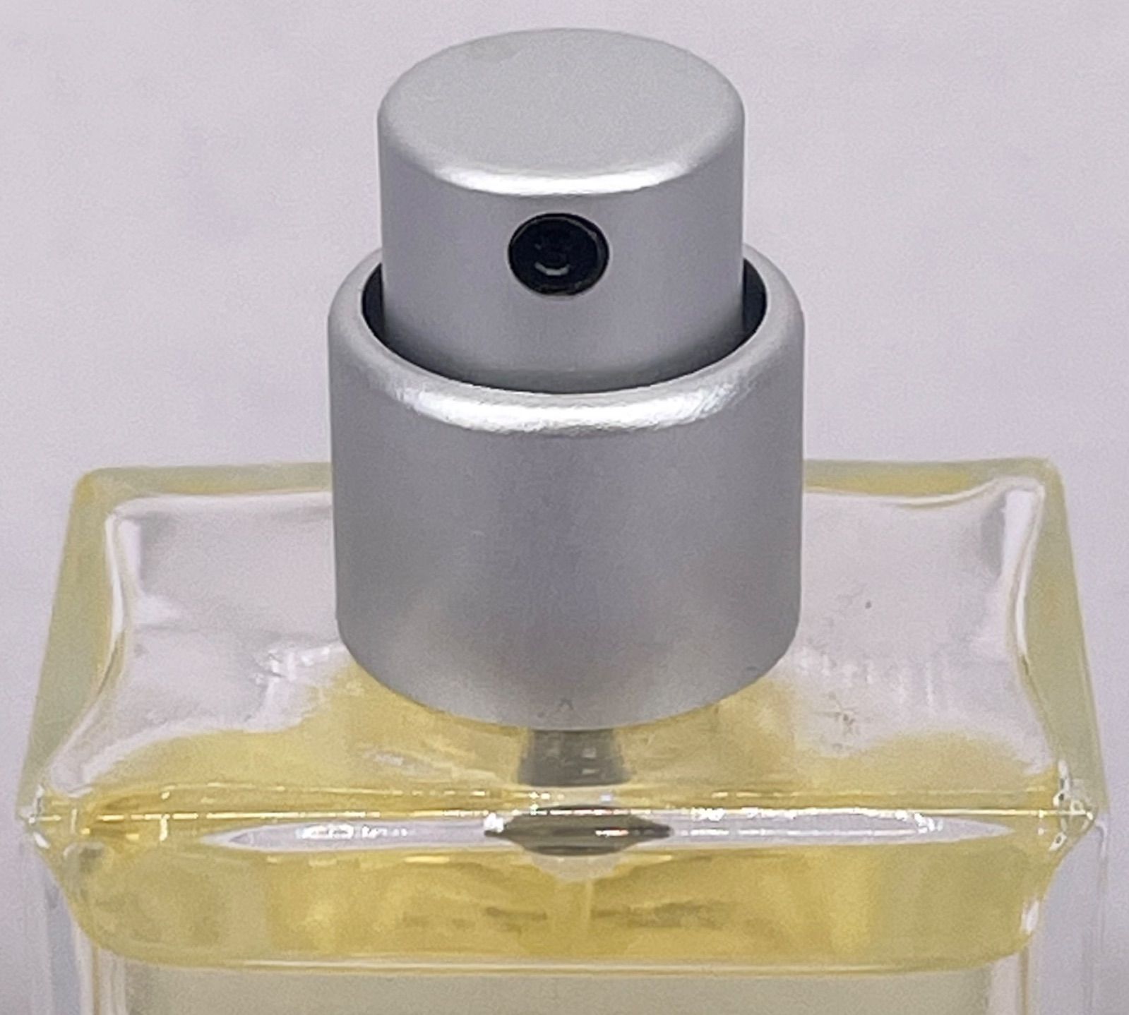 フェンディ ライフエッセンス オーデトワレ スプレー 50ml 香水 - メルカリ