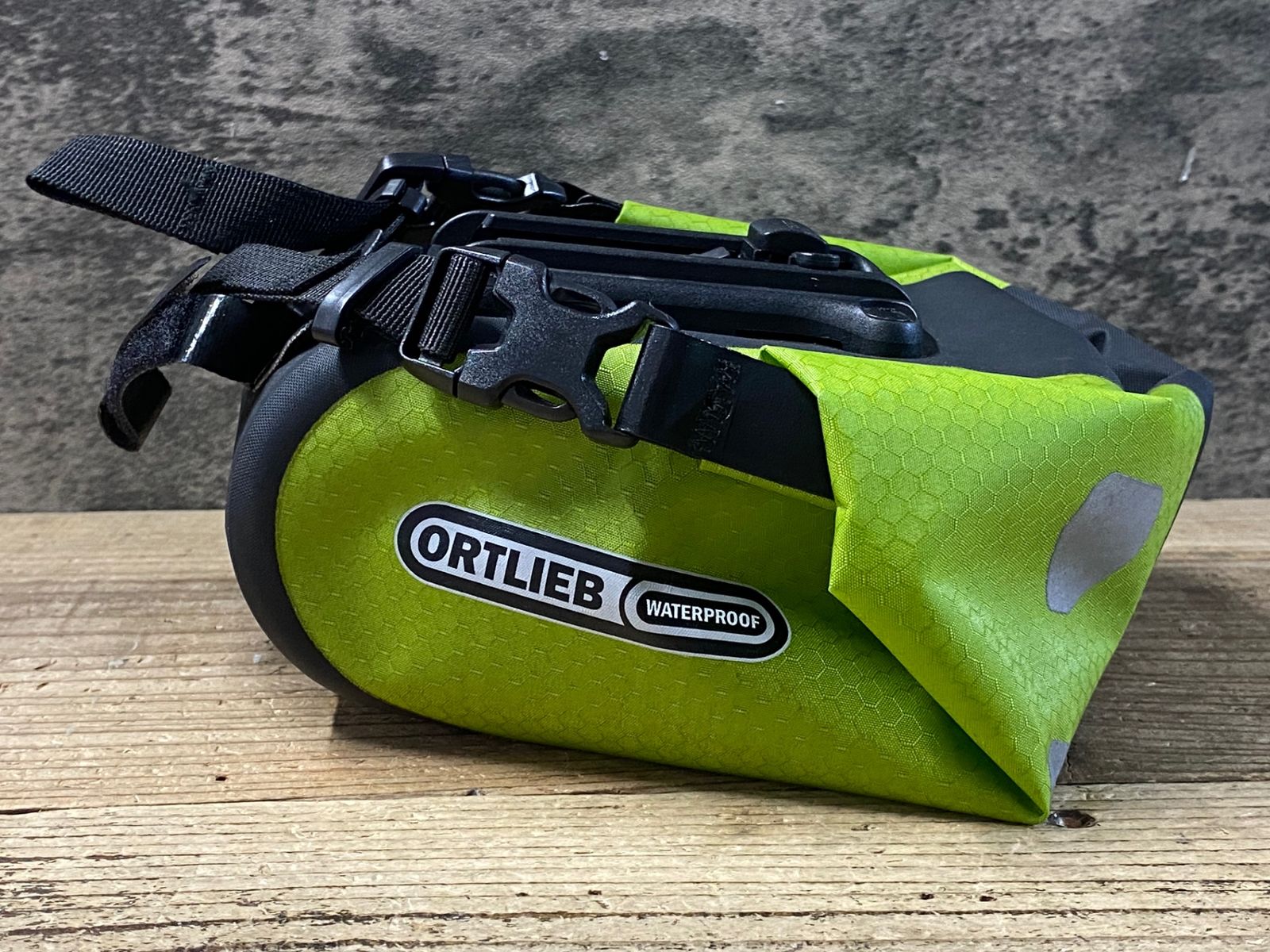 KD817 オルトリーブ ORTLIEB サドルバッグ 緑 - メルカリ