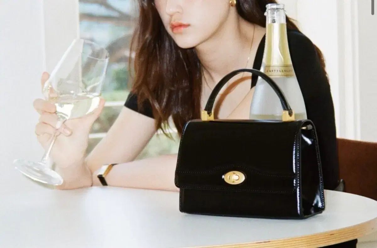 ミールユービーアール トゥーバッグ ブラック Beart Tote Bag Small