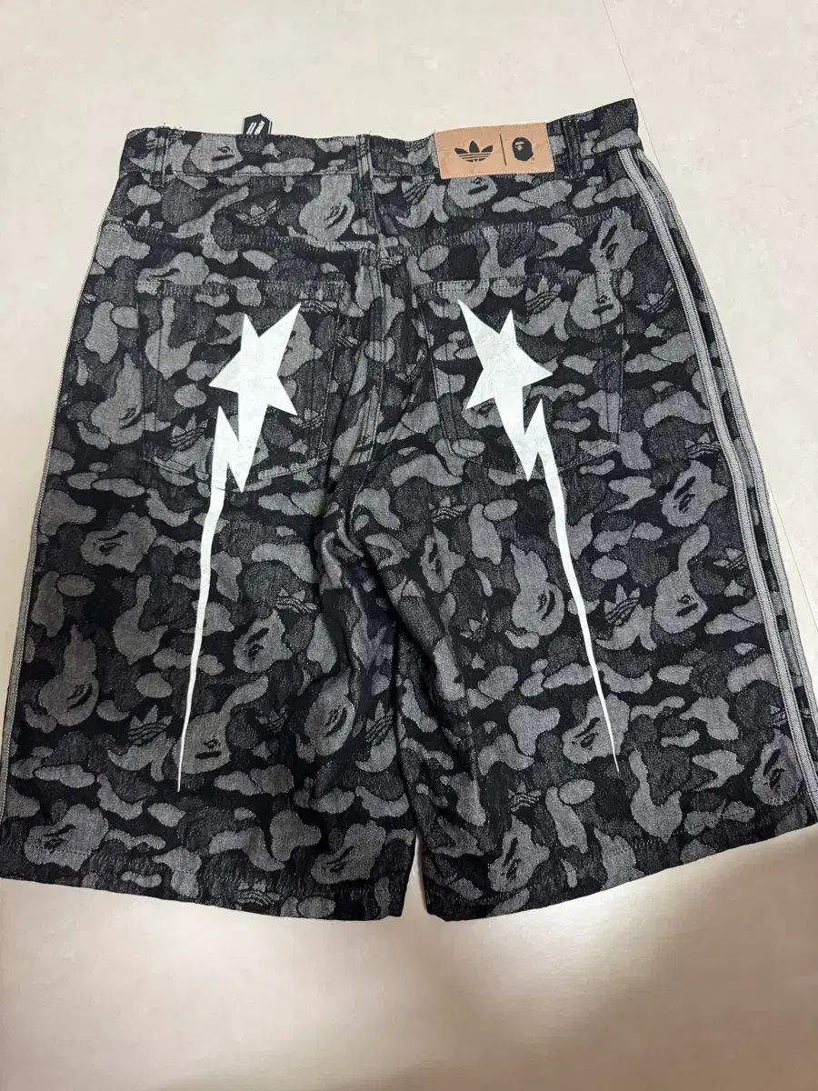 アディダス BAPE シャーク カモフラージュ ハーフパンツ デニム ブラック
