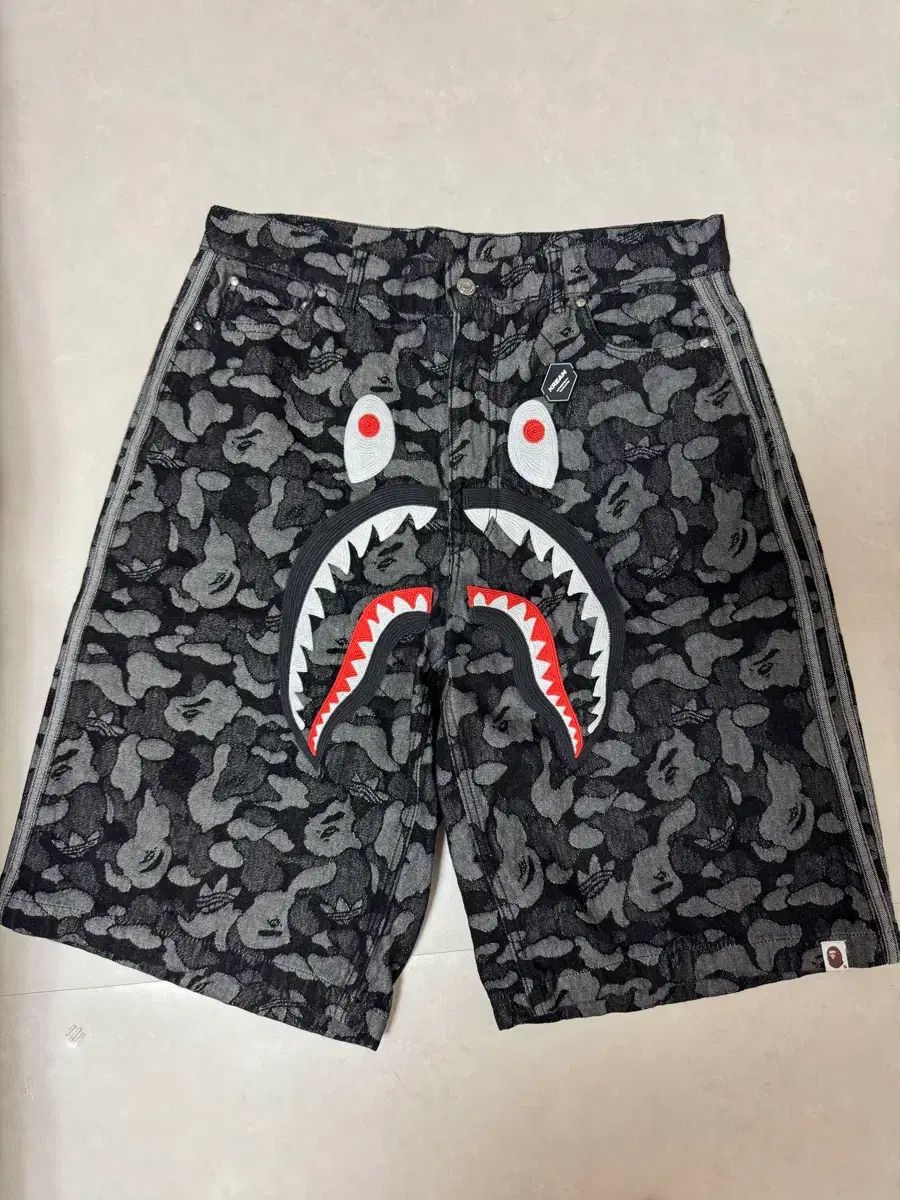 アディダス BAPE シャーク カモフラージュ ハーフパンツ デニム ブラック
