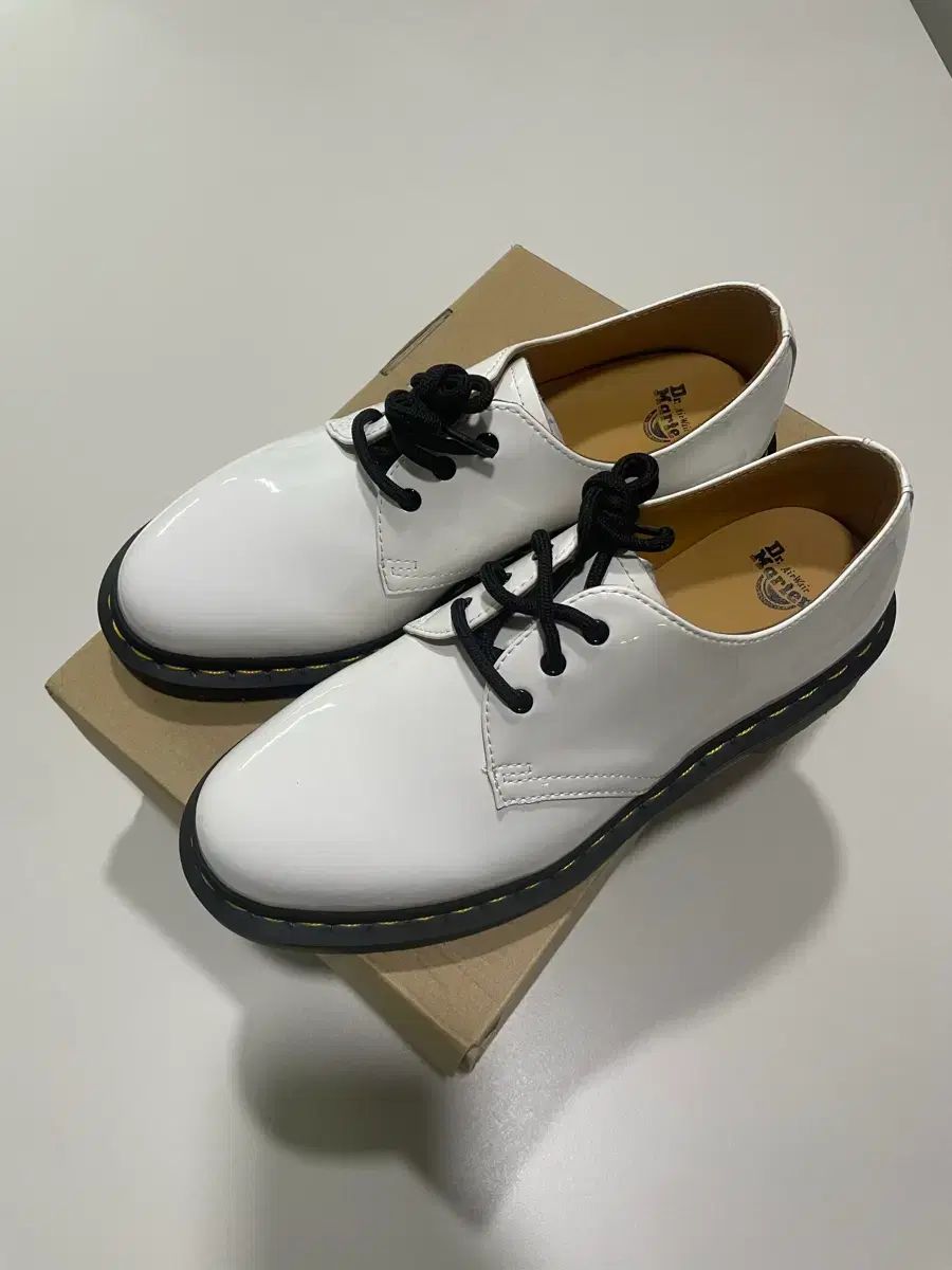 UK 6 DR. MARTENS ドクターマーチン 1461 パテント 白 新品