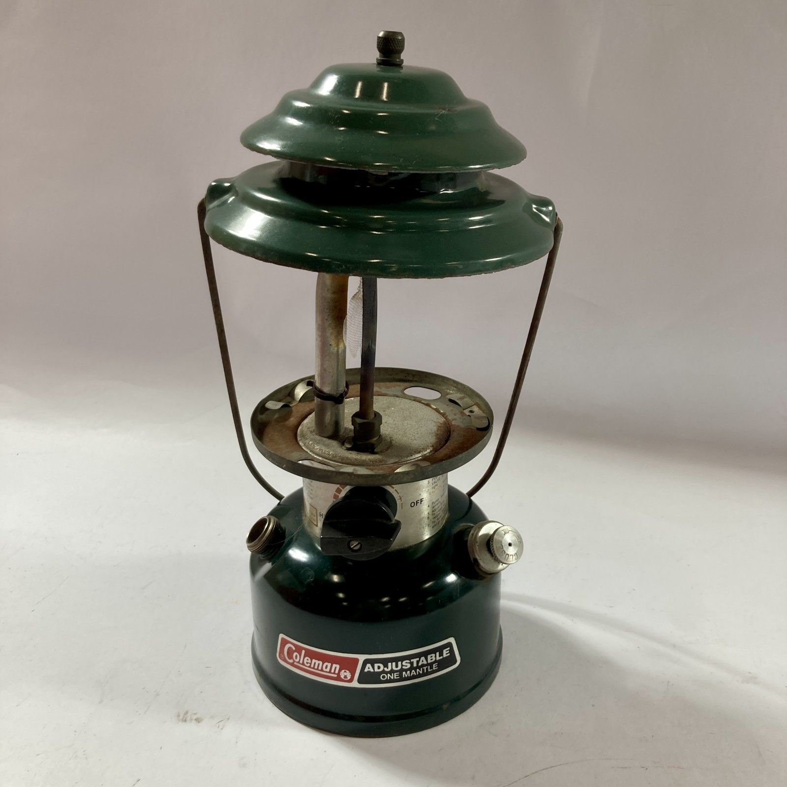 ☆ Coleman コールマン ワンマントルランタン ガソリン式 ホワイト