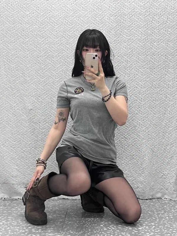 Abercrombie アバクロンビー ヴィンテージ カジュアル ロゴパッチ スリムフィット 半袖Tシャツ S C11623