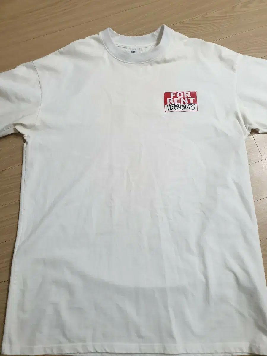 VETEMENTS ヴェトモン For Rent 白 Tシャツ