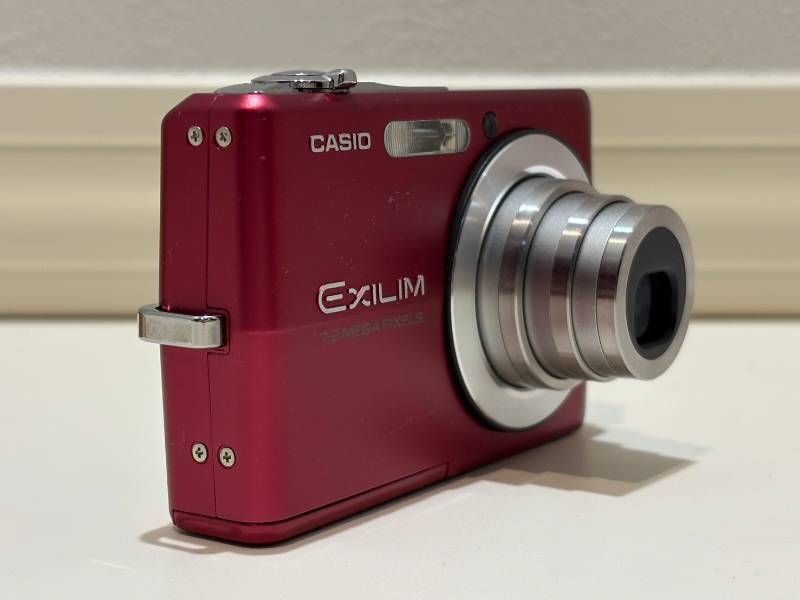 CASIO EXILIM EX-Z700 デジカメ コンパクトデジタルカメラ レッド 動作