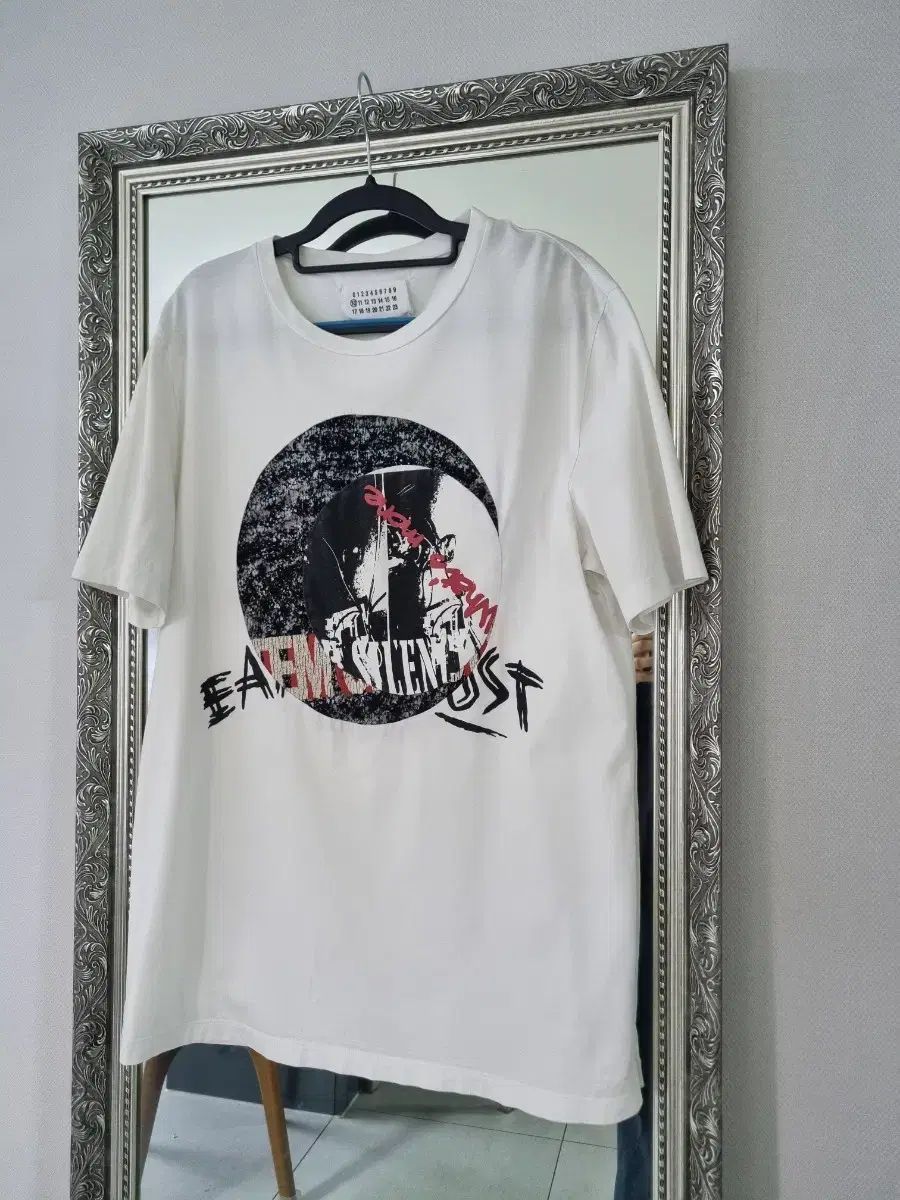 (レア・コレクションアイテム) メゾンマルジェラ 10 LINE グラフィック 半袖 Tシャツ 105