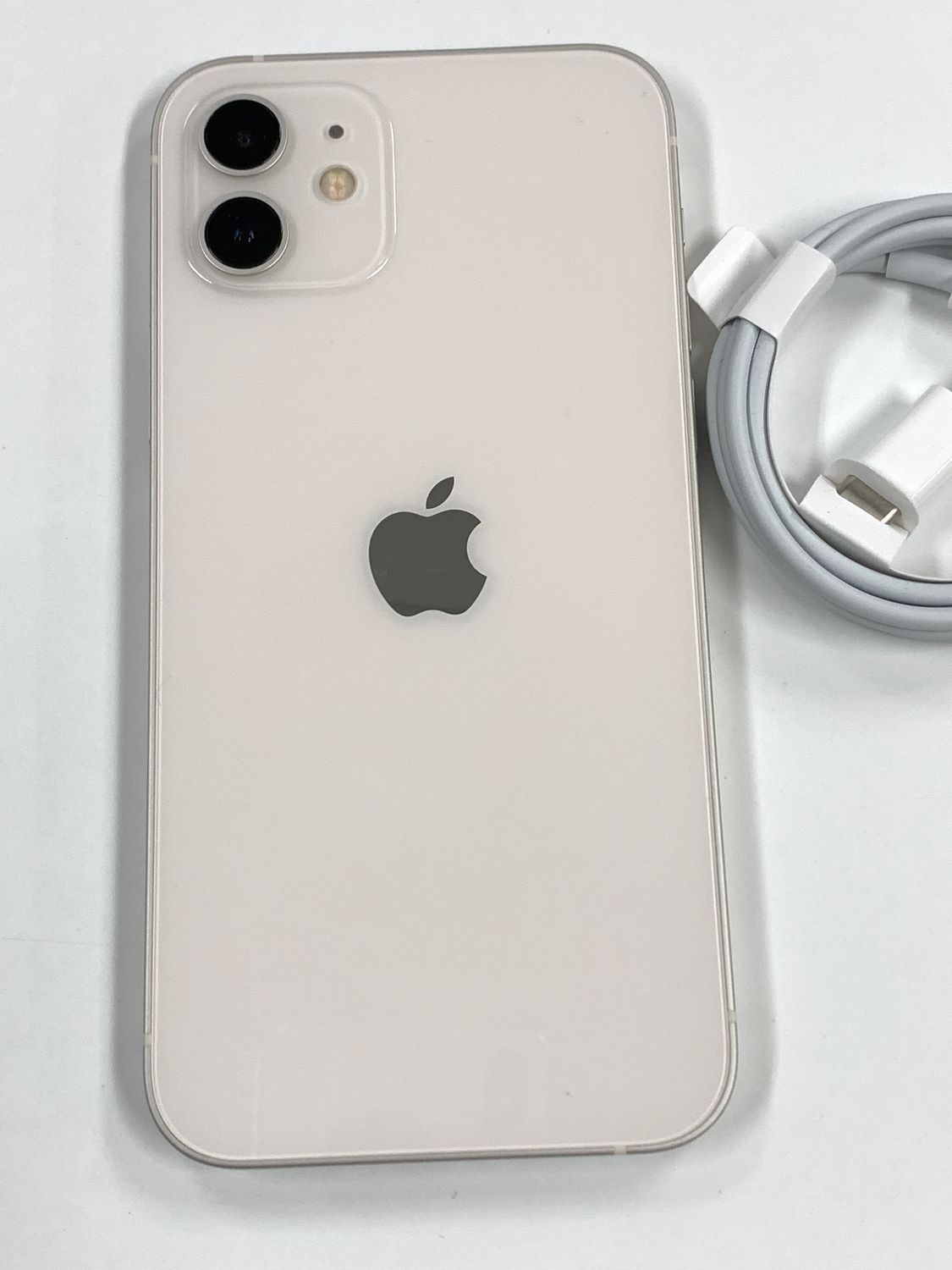 美品 電池100%SIMフリー iPhone12 64GB ホワイト ネットワーク利用制限