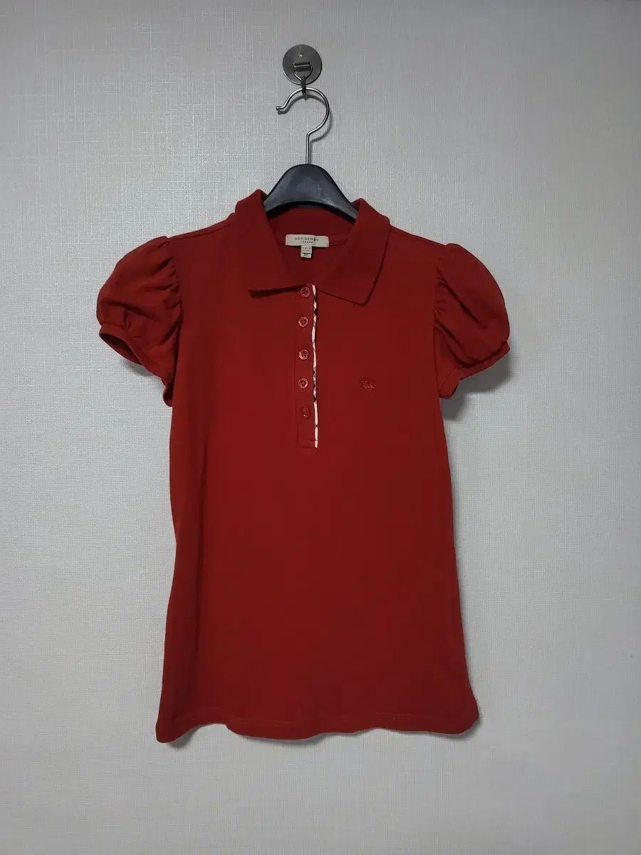 バーバリー レッド パフ 半袖 カラ Tシャツ