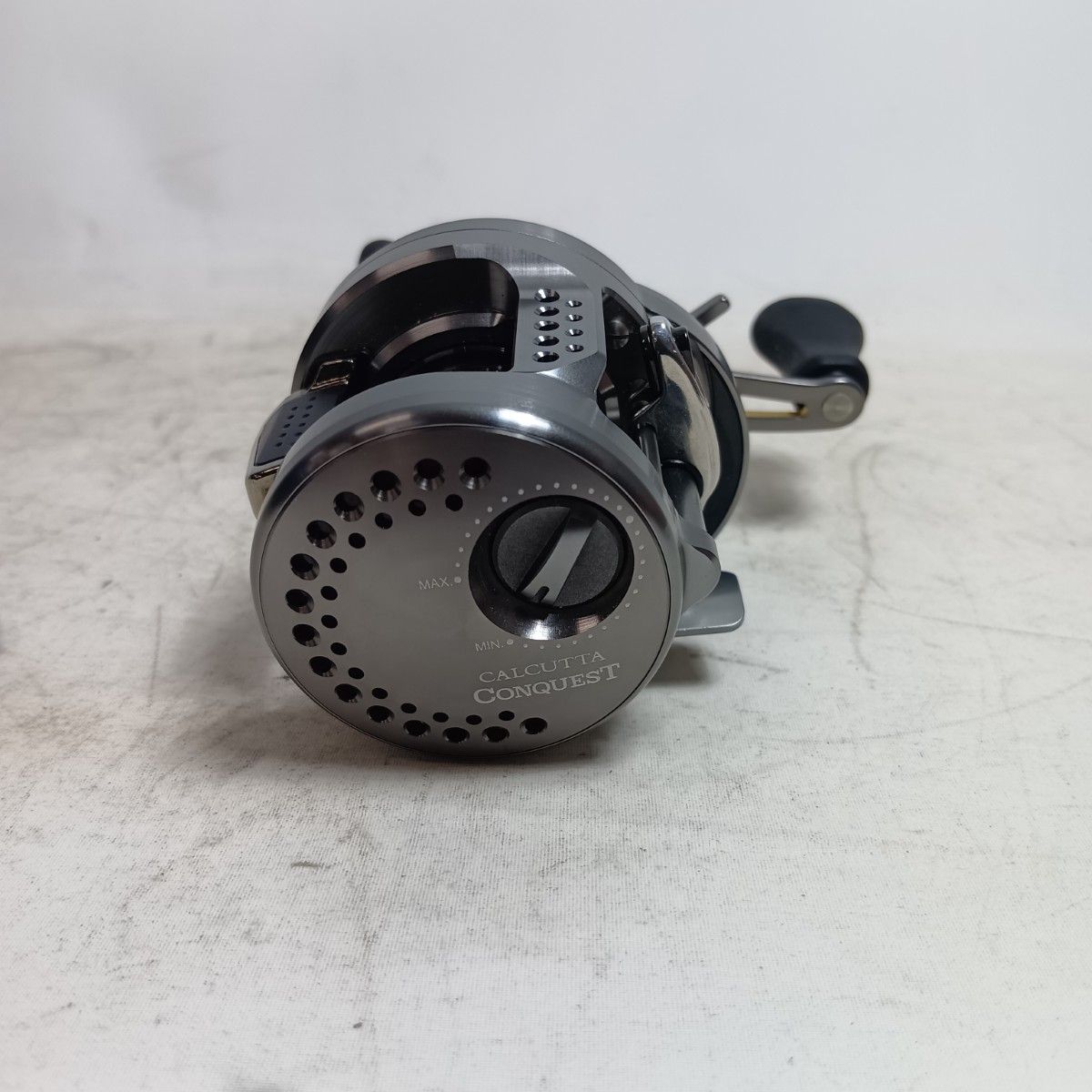 シマノのリール SHIMANO シマノ 釣り用品 リール スピニングリール 17カルカッタコン