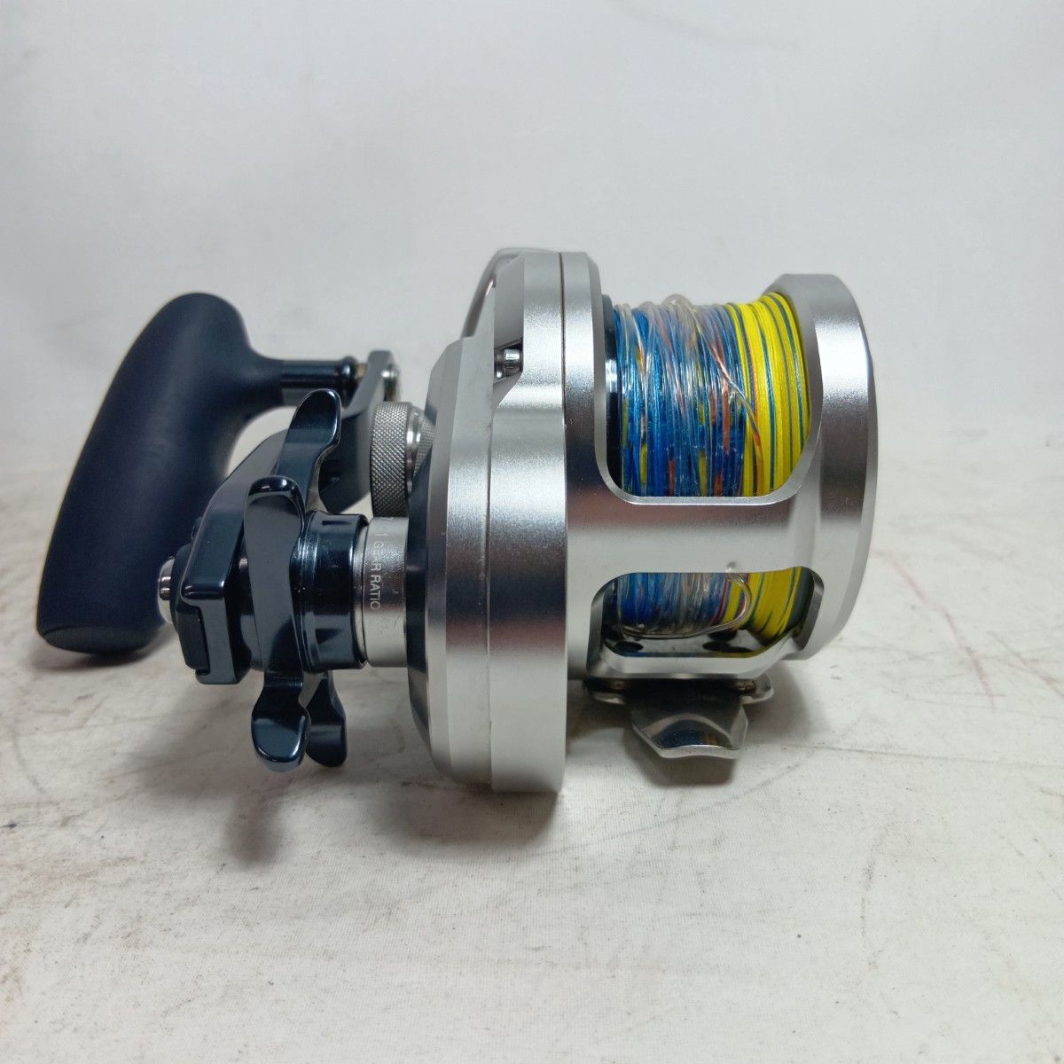 SHIMANO シマノ 043801 釣り用品 リール ベイトリール 21オシアジガー