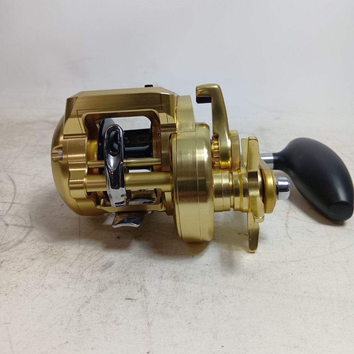SHIMANO シマノ 03823 釣り用品 リール ベイトリール 18オシアコン